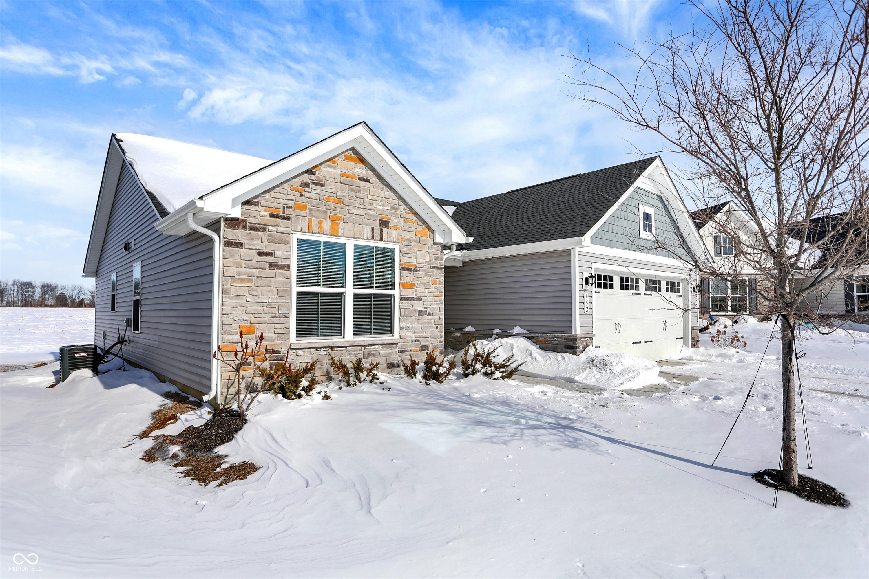 952 Green Valley Drive