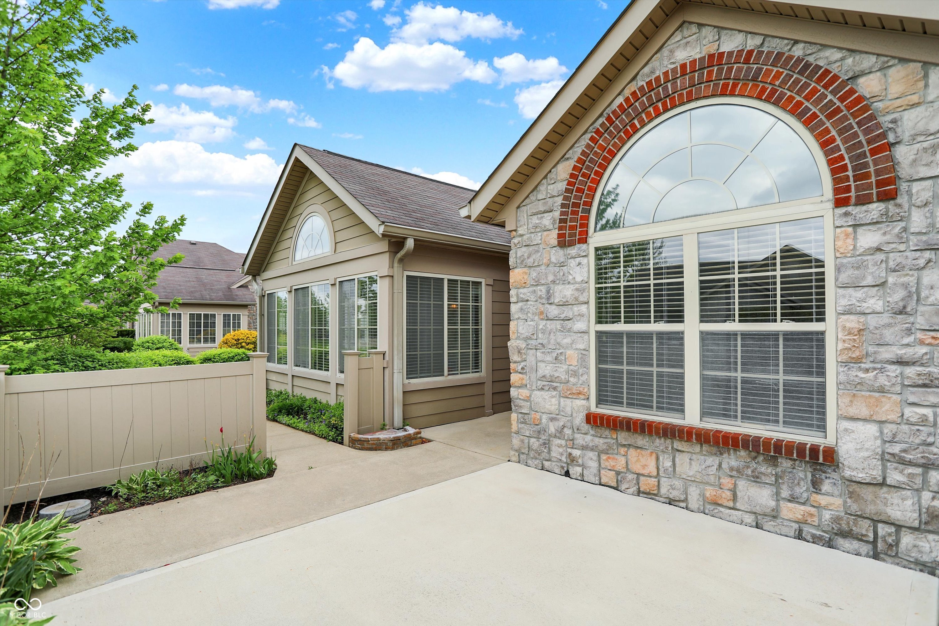13902 Rue Royale Lane 62