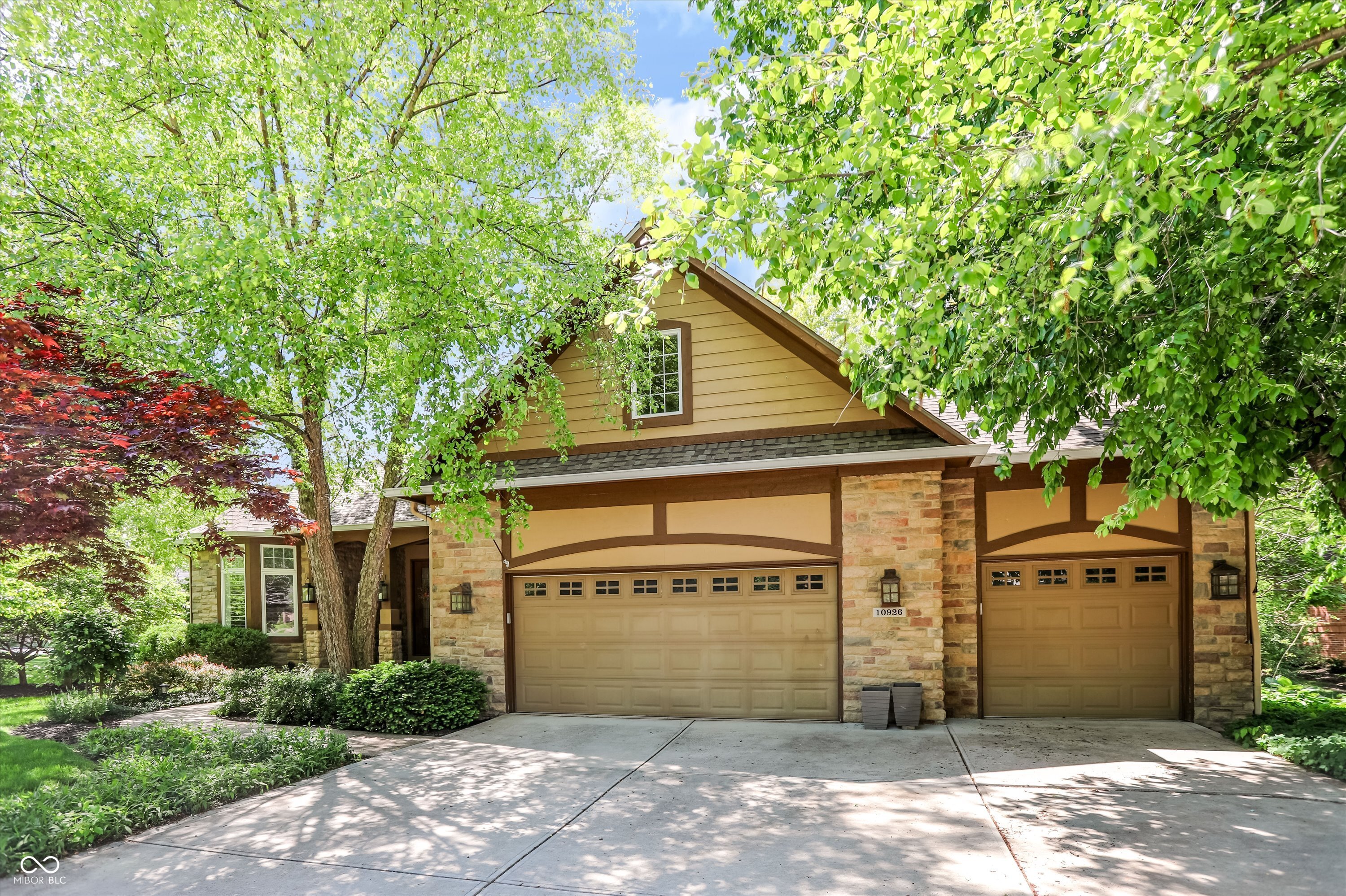 10926 Wintercove Way