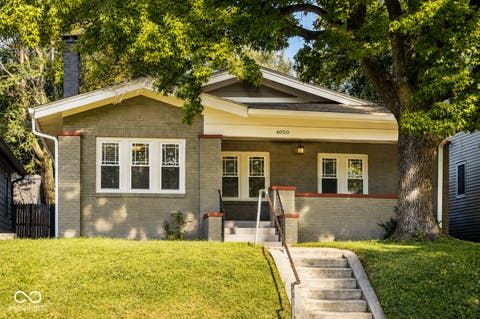 Photo of 4050 N Capitol Avenue, Indianapolis, IN 46208 (MLS # 22118303)