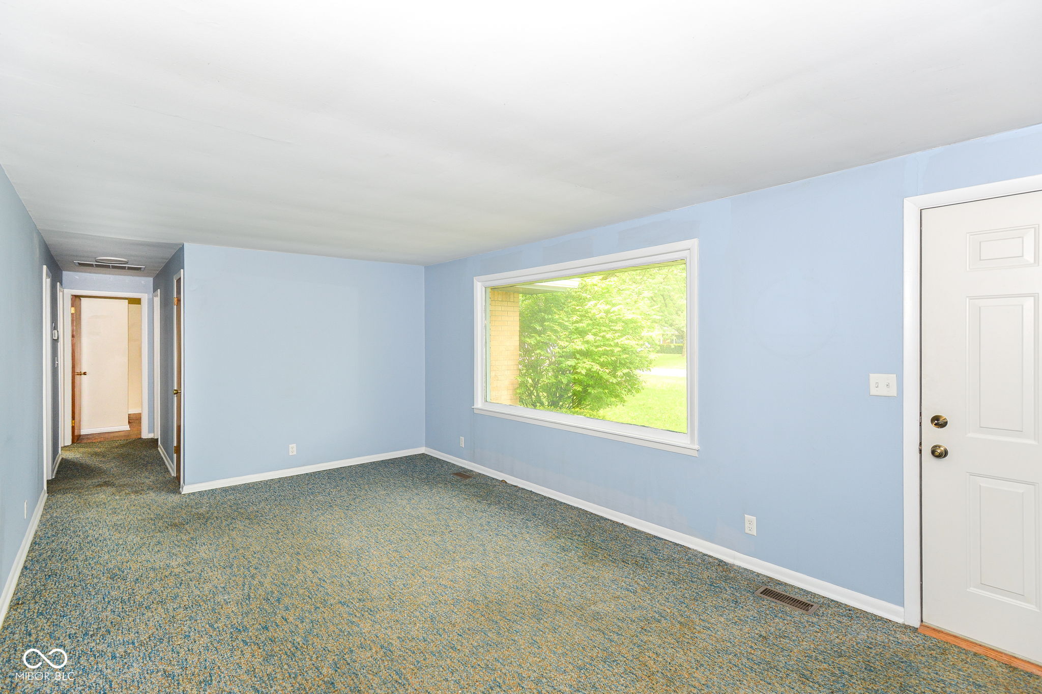 727 Hattie Drive