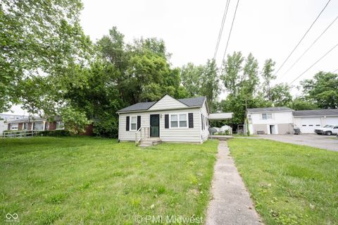 Photo of 1615 E Southport Road, Indianapolis, IN 46227 (MLS # 22079394)