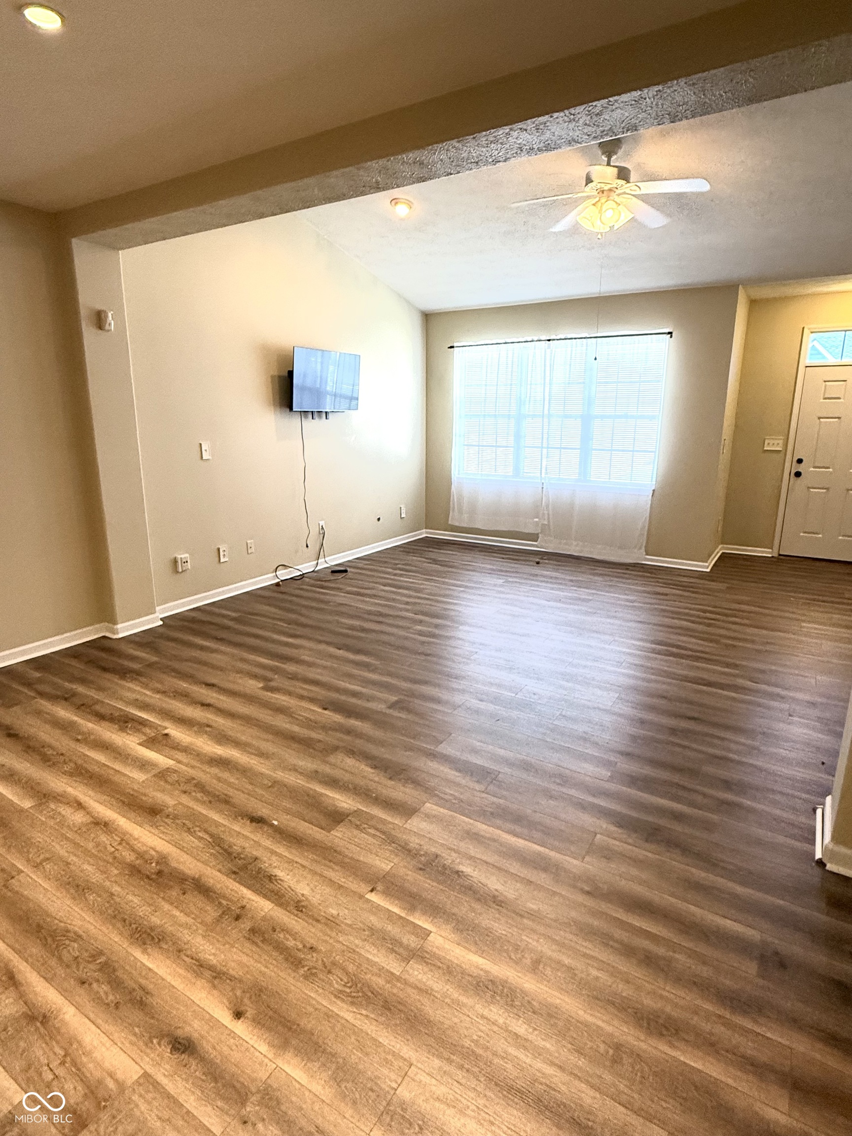 6981 Park Square Drive C