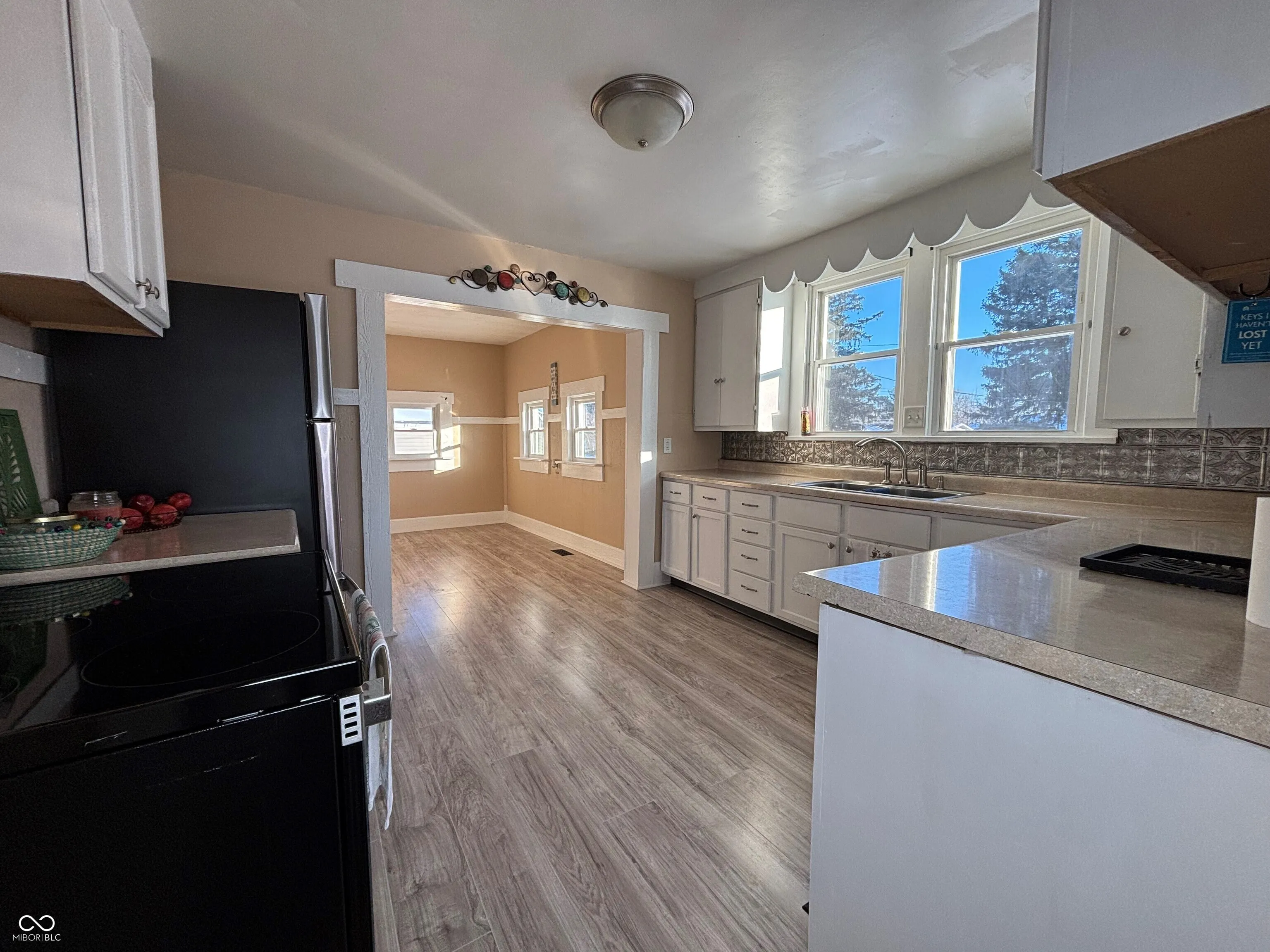 Thorntown, Indiana 46071, United States, 4 Bedrooms Bedrooms, ,3 BathroomsBathrooms,Residential,Active,19190