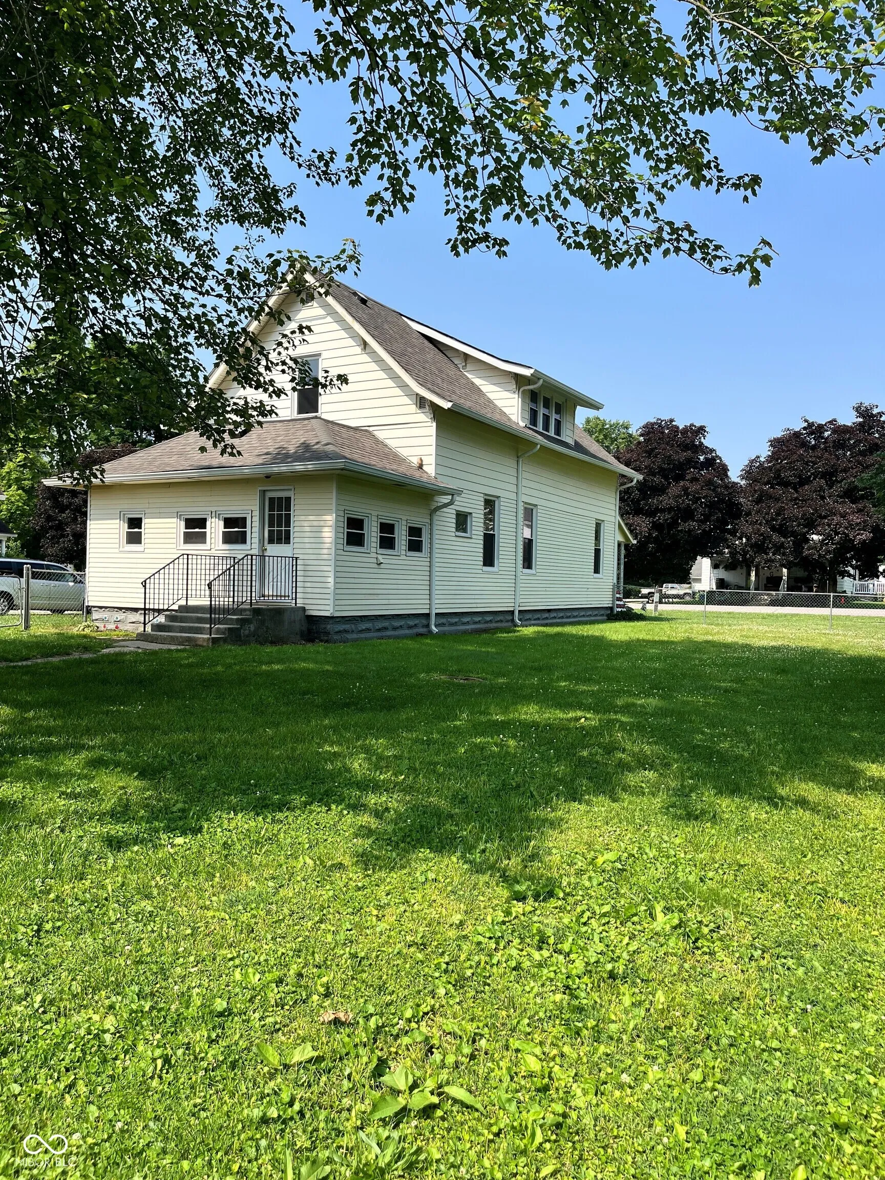 Thorntown, Indiana 46071, United States, 4 Bedrooms Bedrooms, ,3 BathroomsBathrooms,Residential,Active,19190