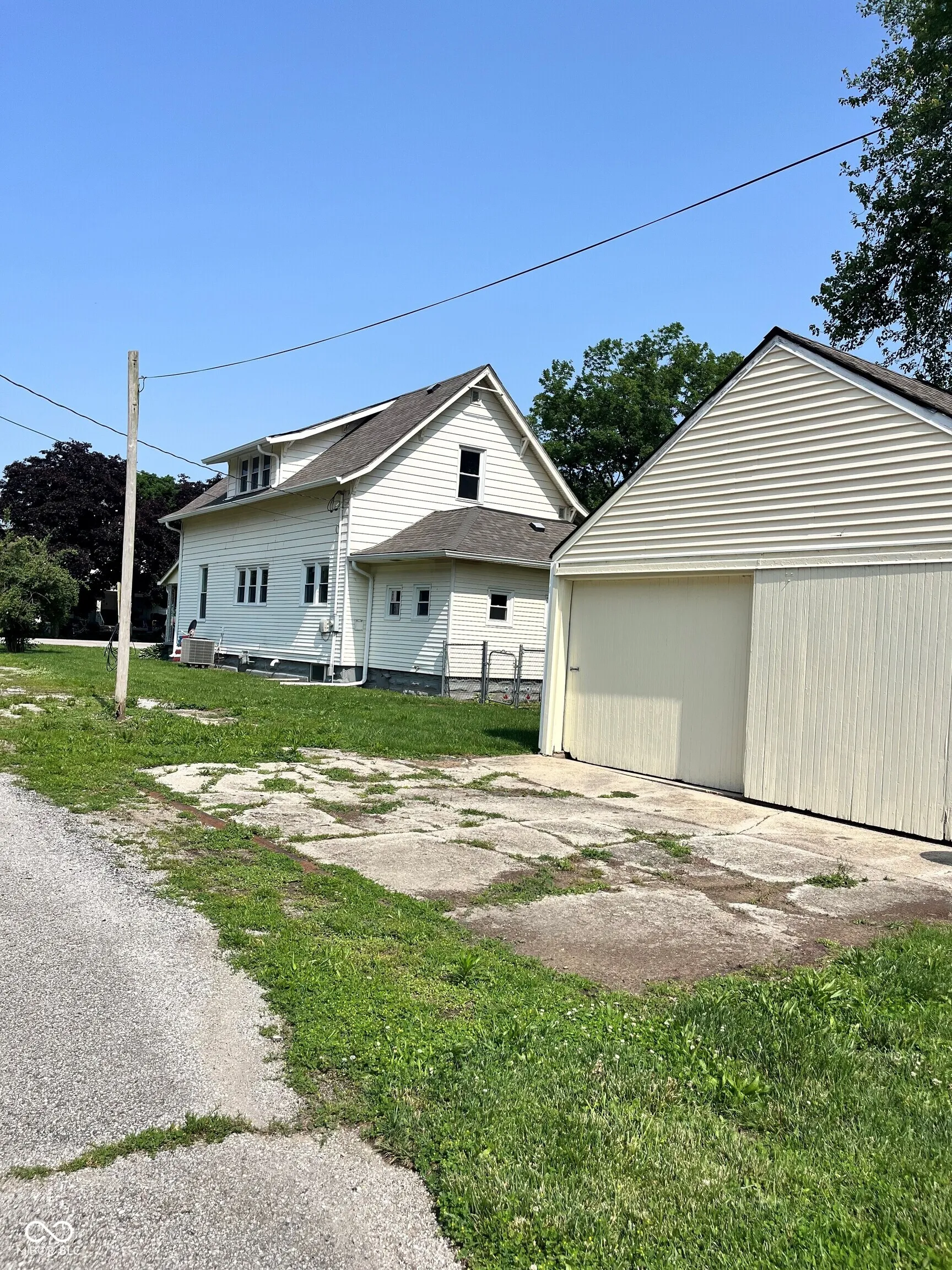 Thorntown, Indiana 46071, United States, 4 Bedrooms Bedrooms, ,3 BathroomsBathrooms,Residential,Active,19190