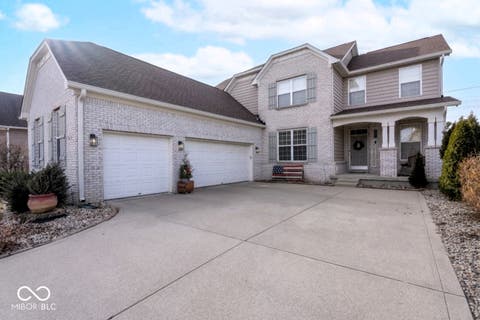 Photo of 12516 Bellingham Boulevard, Fishers, IN 46037 (MLS # 22095133)