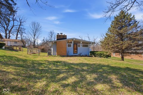 Photo of 4614 N Ritter Avenue, Indianapolis, IN 46226 (MLS # 22089243)