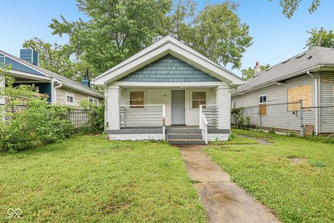 Photo of 3118 W 9th Street, Indianapolis, IN 46222 (MLS # 22102734)