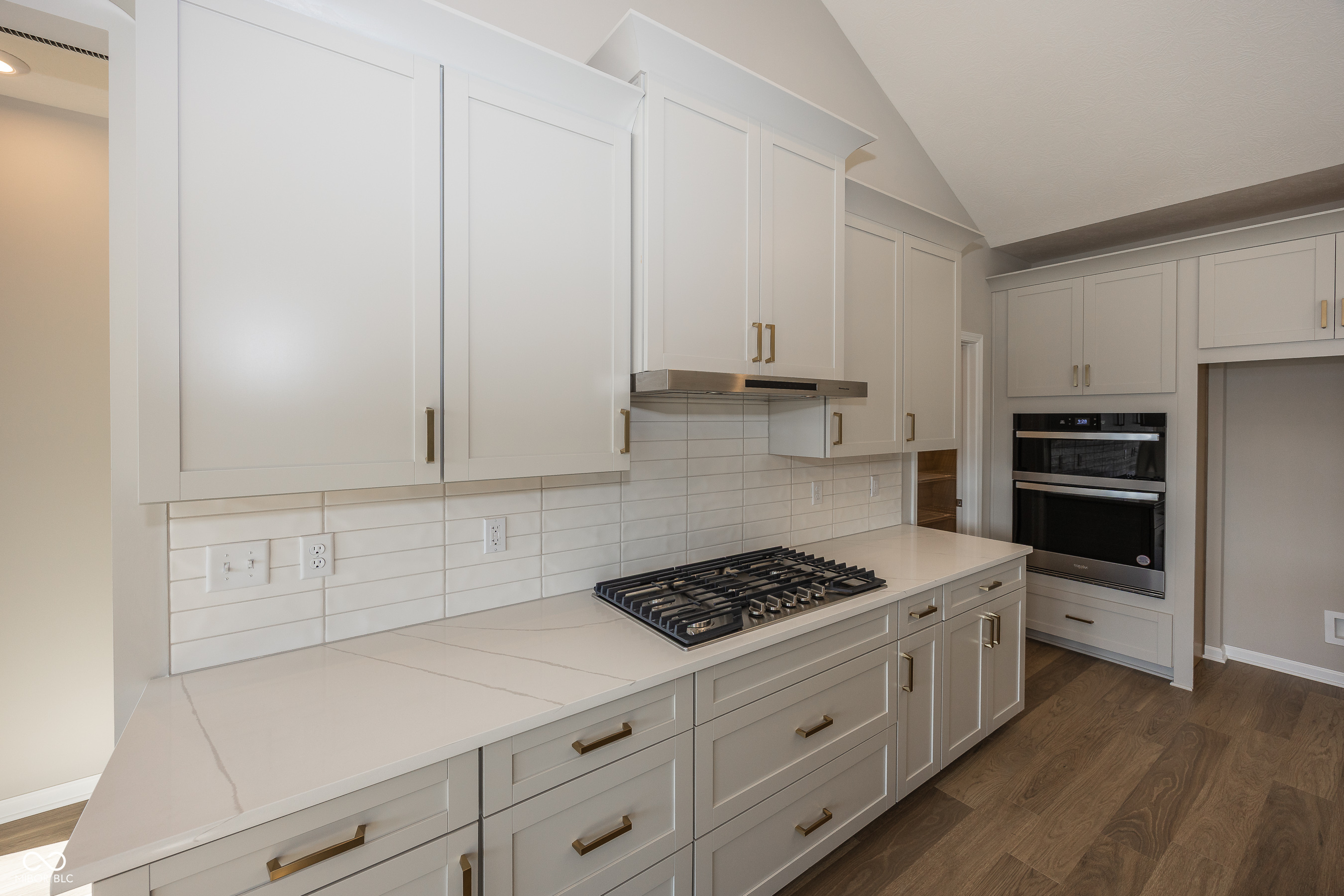 141 Creststone Boulevard