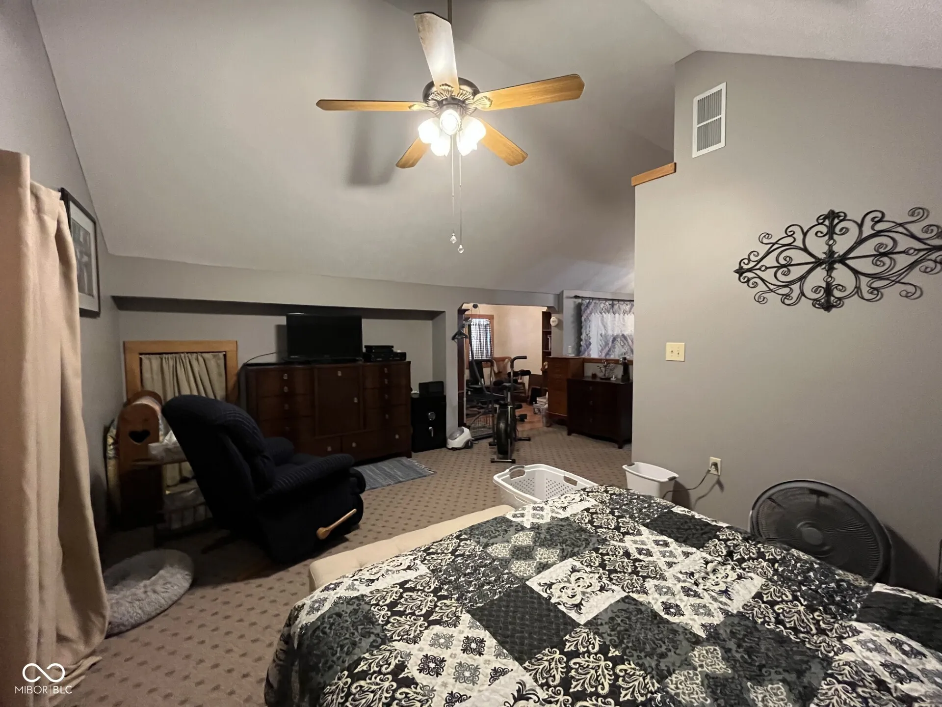 Brownstown, Indiana 47220, United States, 3 Bedrooms Bedrooms, ,2 BathroomsBathrooms,Residential,Pending,44223