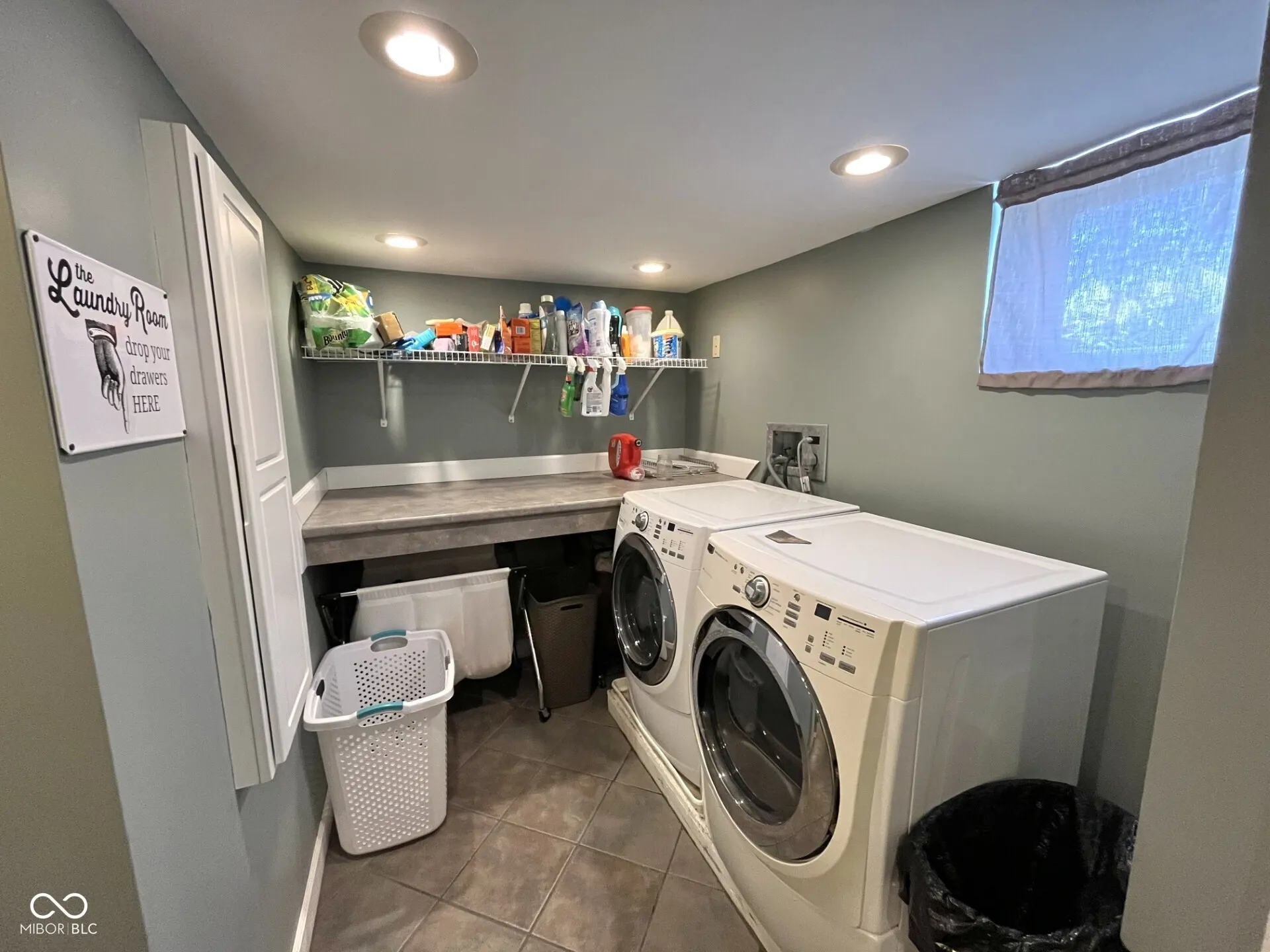 Brownstown, Indiana 47220, United States, 3 Bedrooms Bedrooms, ,2 BathroomsBathrooms,Residential,Pending,44223