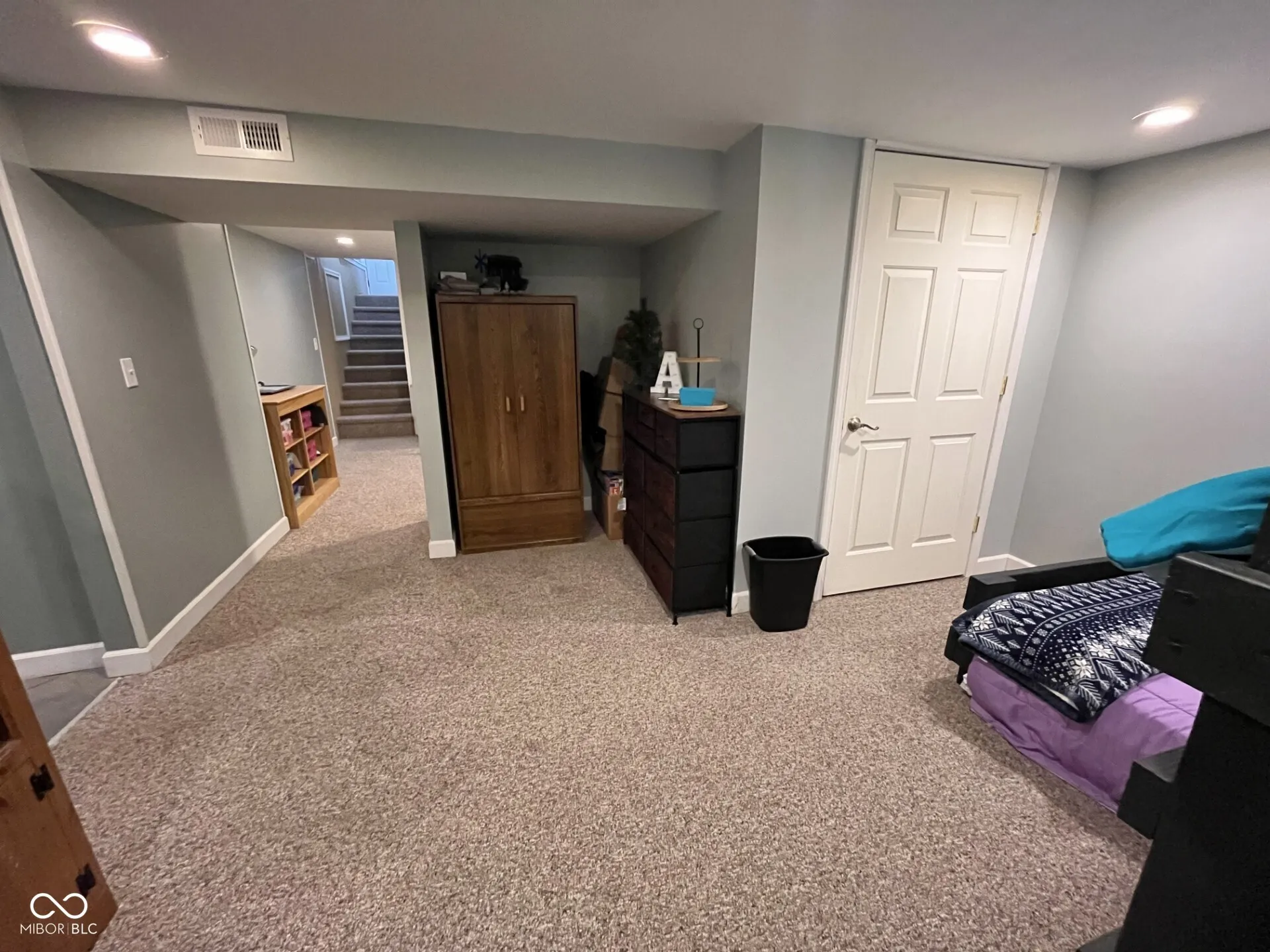 Brownstown, Indiana 47220, United States, 3 Bedrooms Bedrooms, ,2 BathroomsBathrooms,Residential,Pending,44223