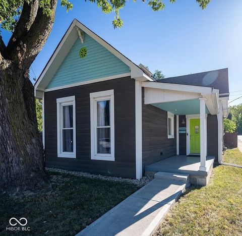 Photo of 1361 Union Street, Indianapolis, IN 46225 (MLS # 22082627)