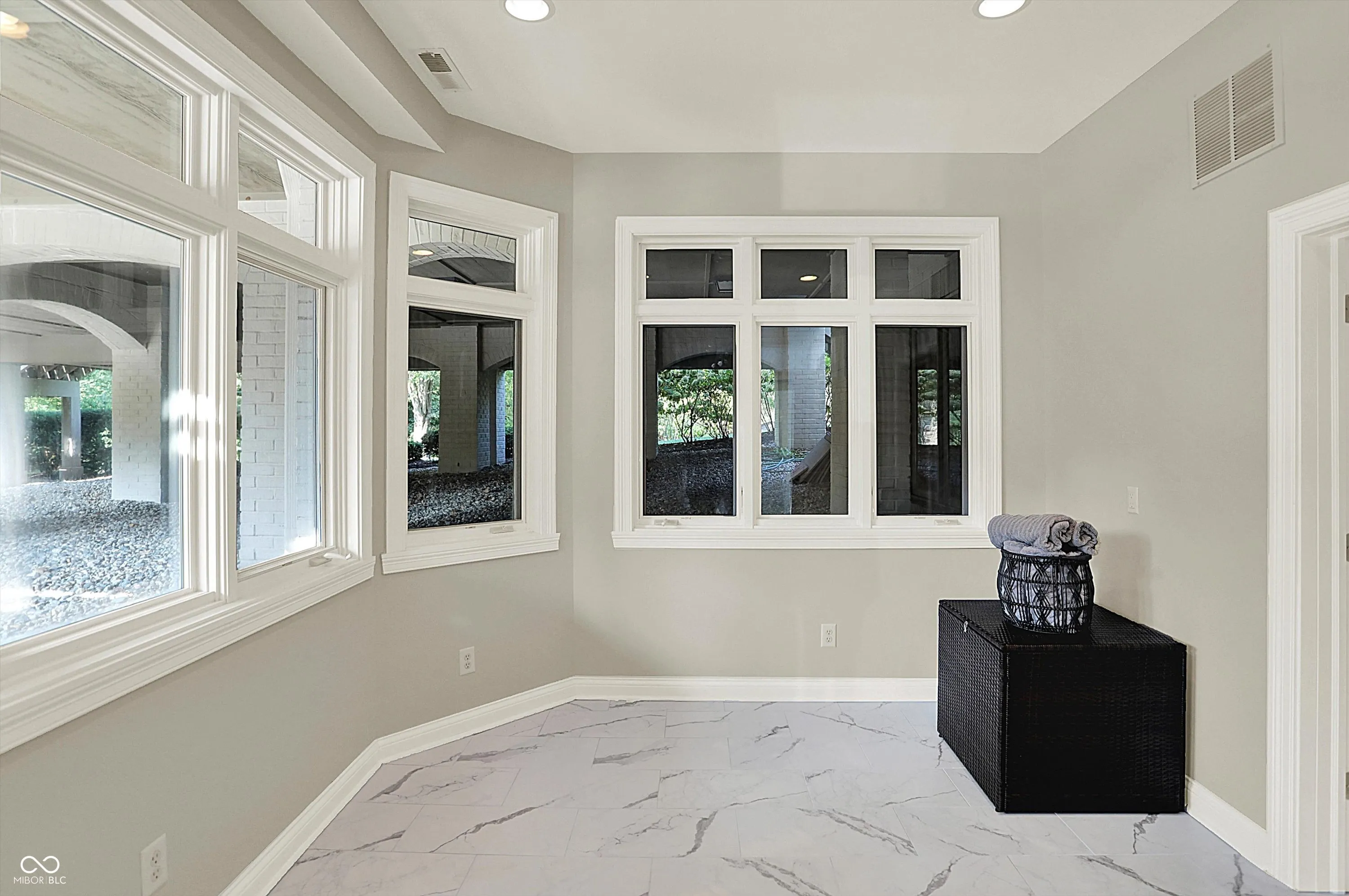 Fishers, Indiana 46037, United States, 6 Bedrooms Bedrooms, ,9 BathroomsBathrooms,Residential,Active,214118