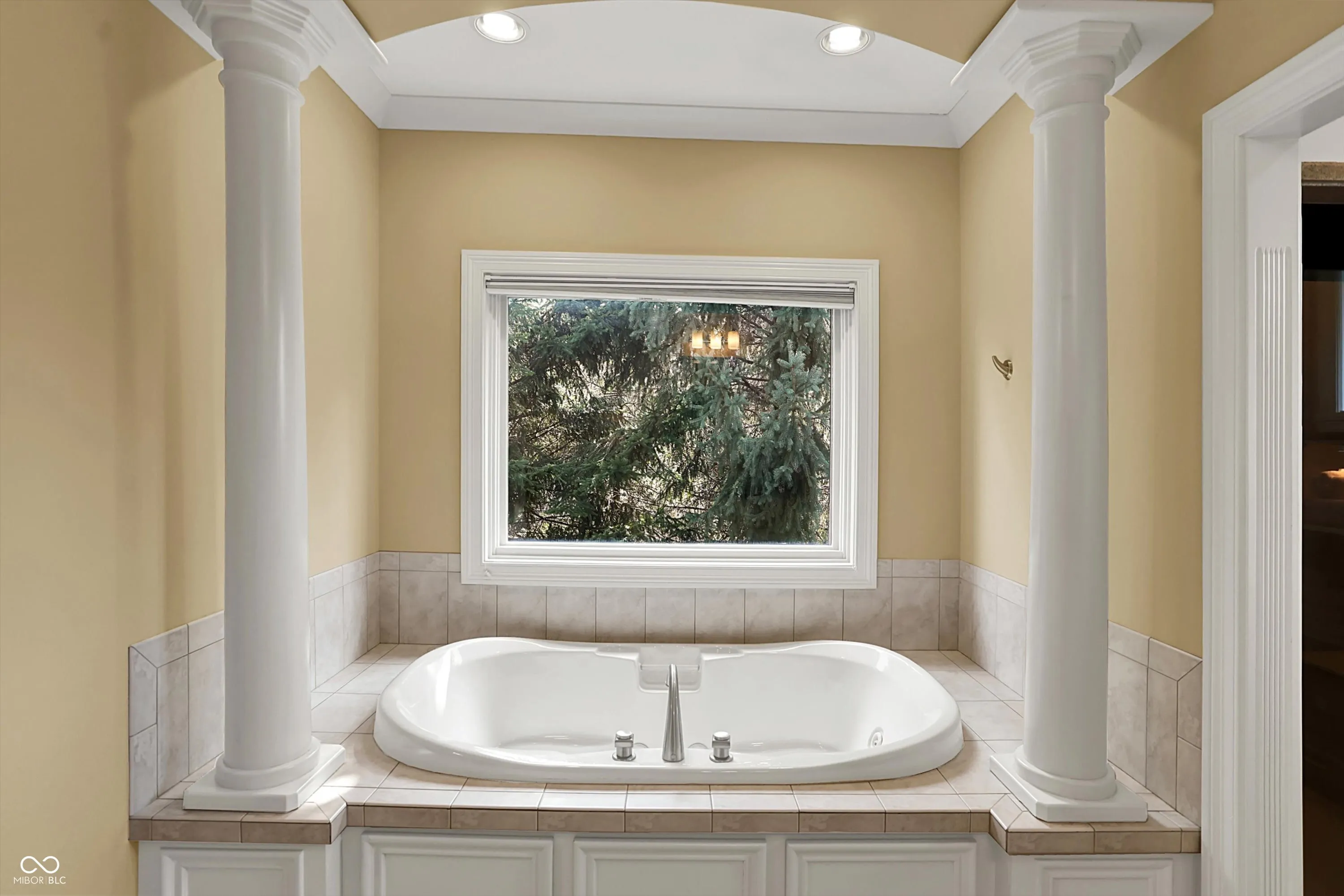 Fishers, Indiana 46037, United States, 6 Bedrooms Bedrooms, ,9 BathroomsBathrooms,Residential,Active,214118