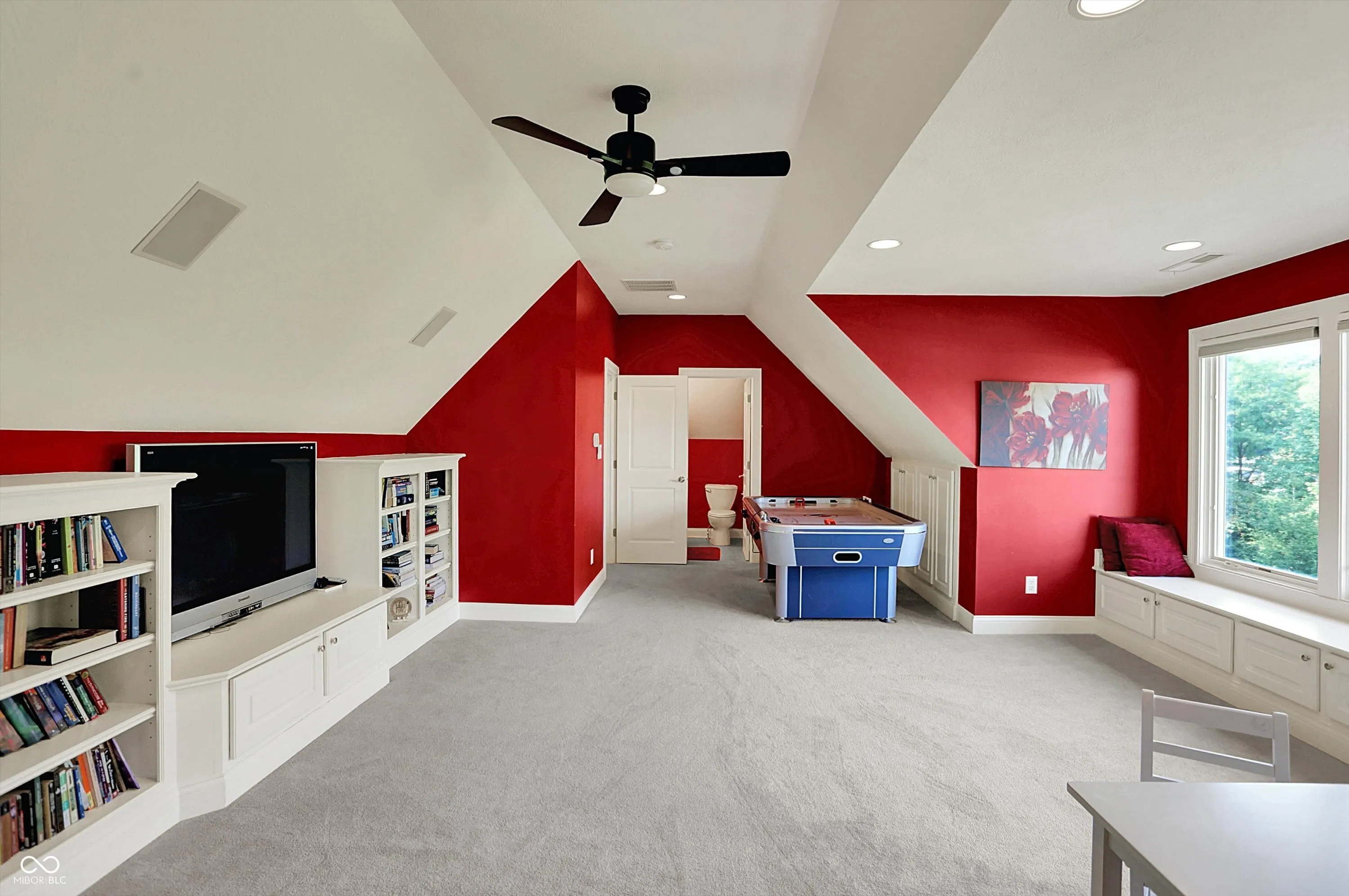 Fishers, Indiana 46037, United States, 6 Bedrooms Bedrooms, ,9 BathroomsBathrooms,Residential,Active,214118