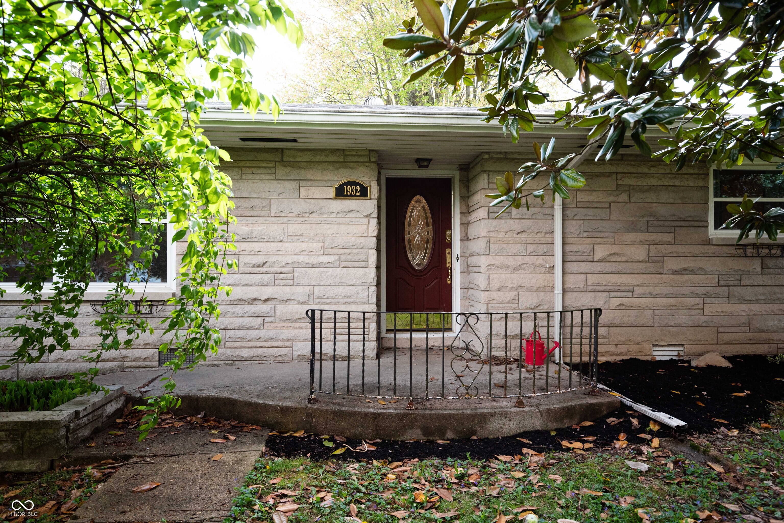 1932 Adams Drive
