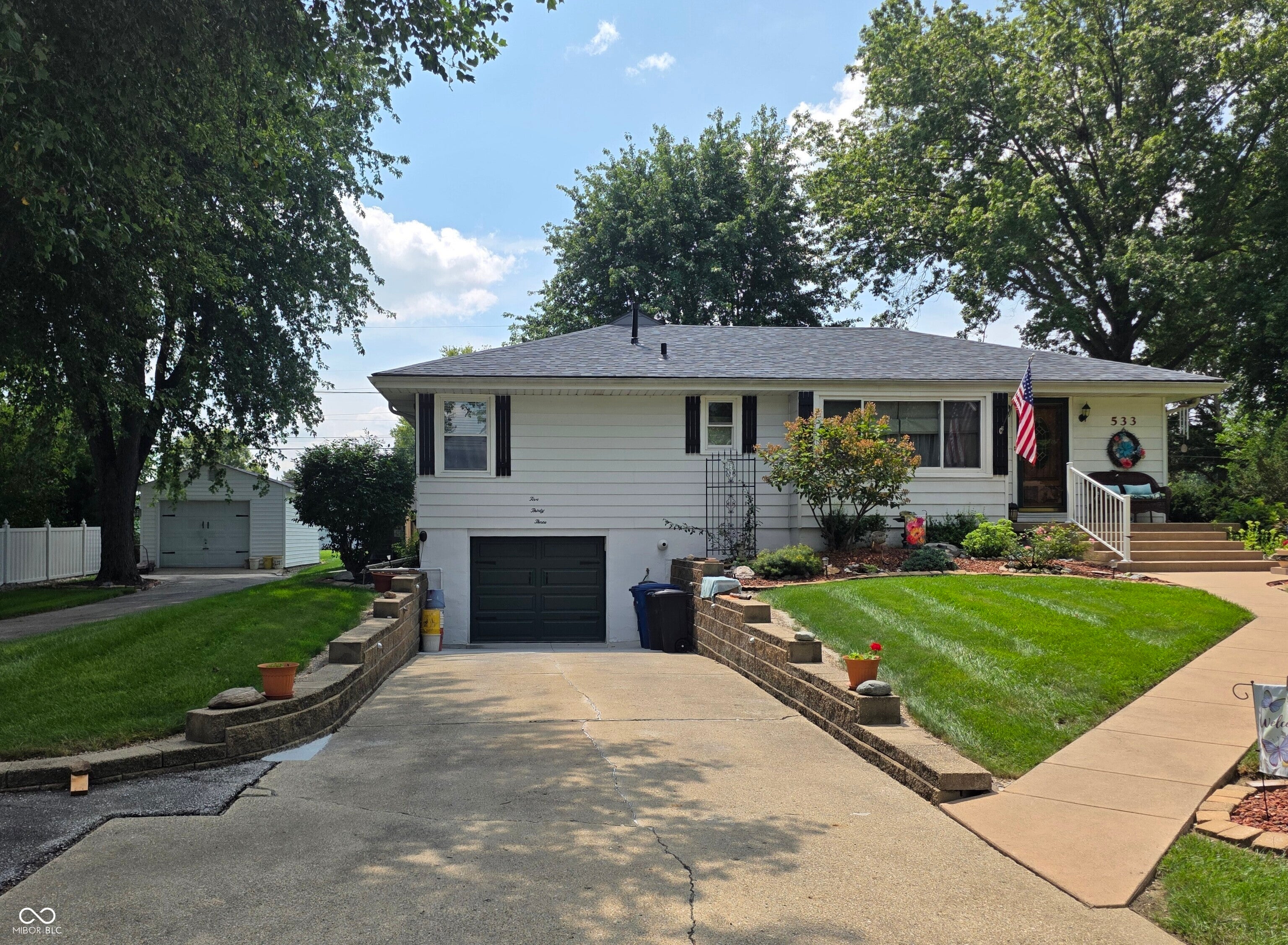 533 Lockerbie Road