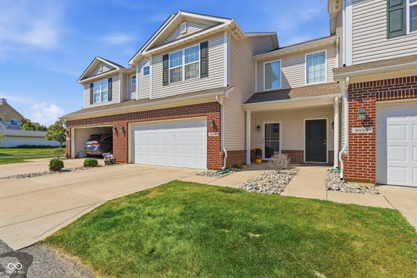 9654 CALAMUS DR, NOBLESVILLE, IN 46060 - Image e6d44b19188f10a746f42e746f1eb25a/2919124273