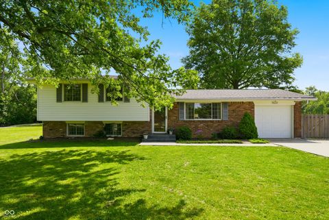 Photo of 7639 Indian Lake Road, Indianapolis, IN 46236 (MLS # 22105695)