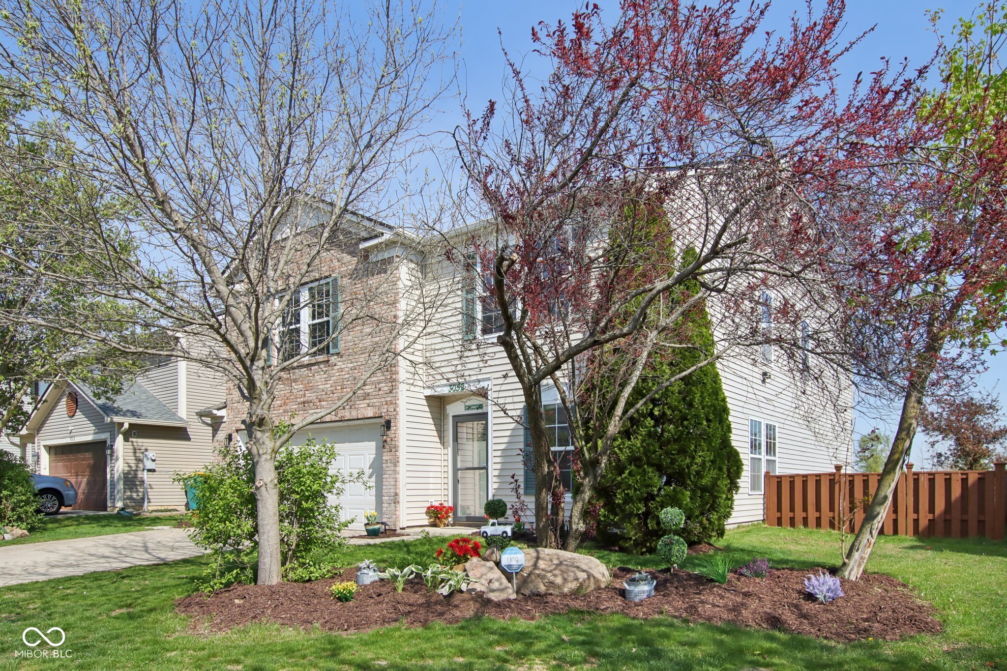 3052 W Meadowbend Drive