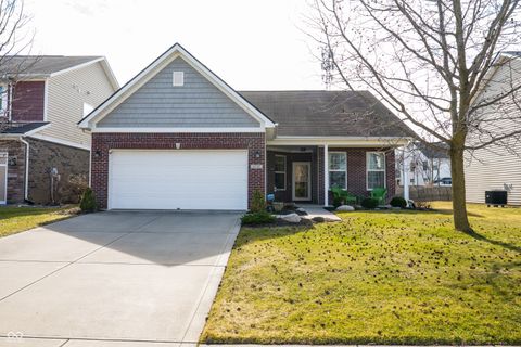 Photo of 6725 W Winding Bend, McCordsville, IN 46055 (MLS # 22086023)