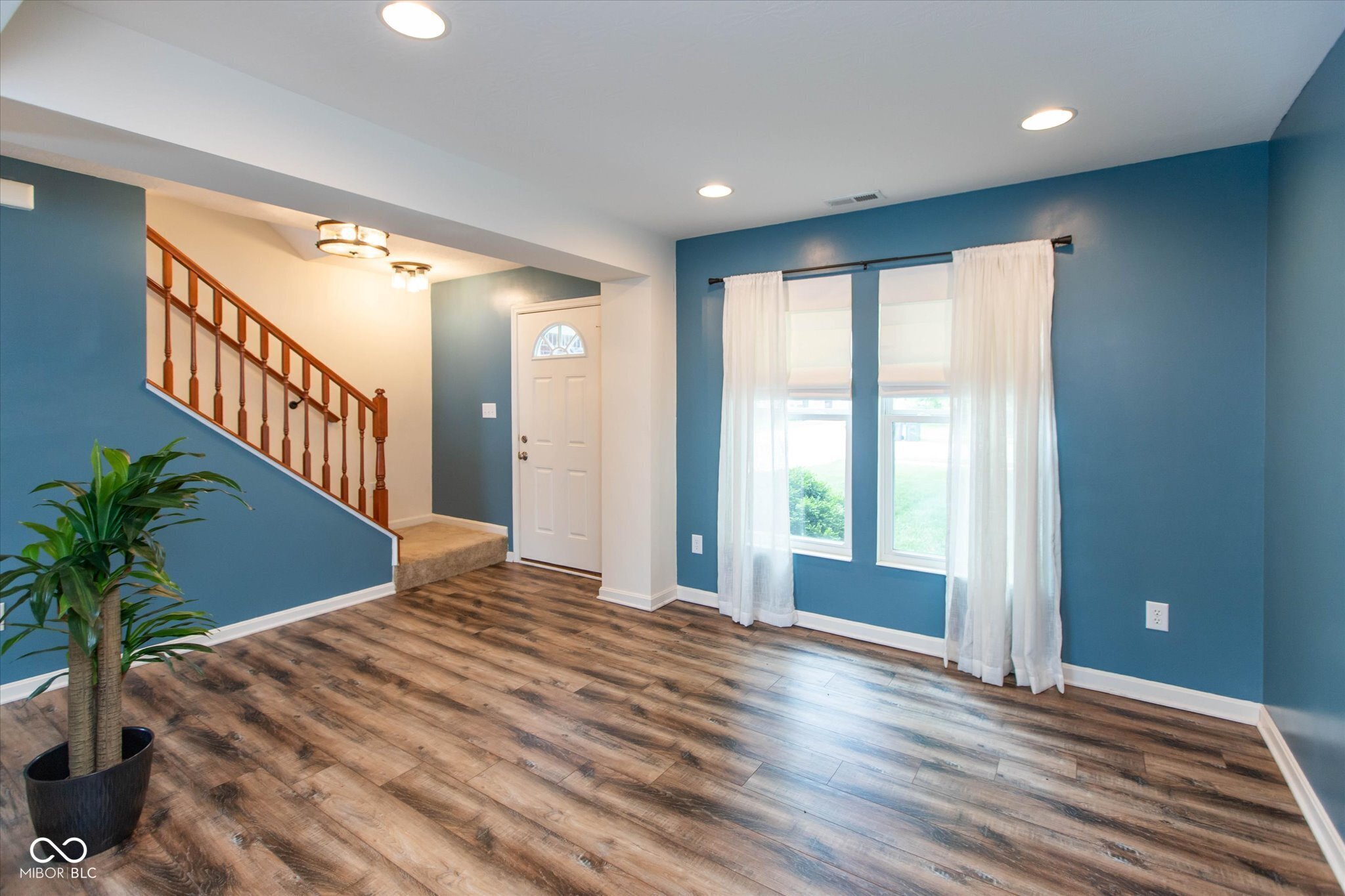 5588 W Woodhaven Drive
