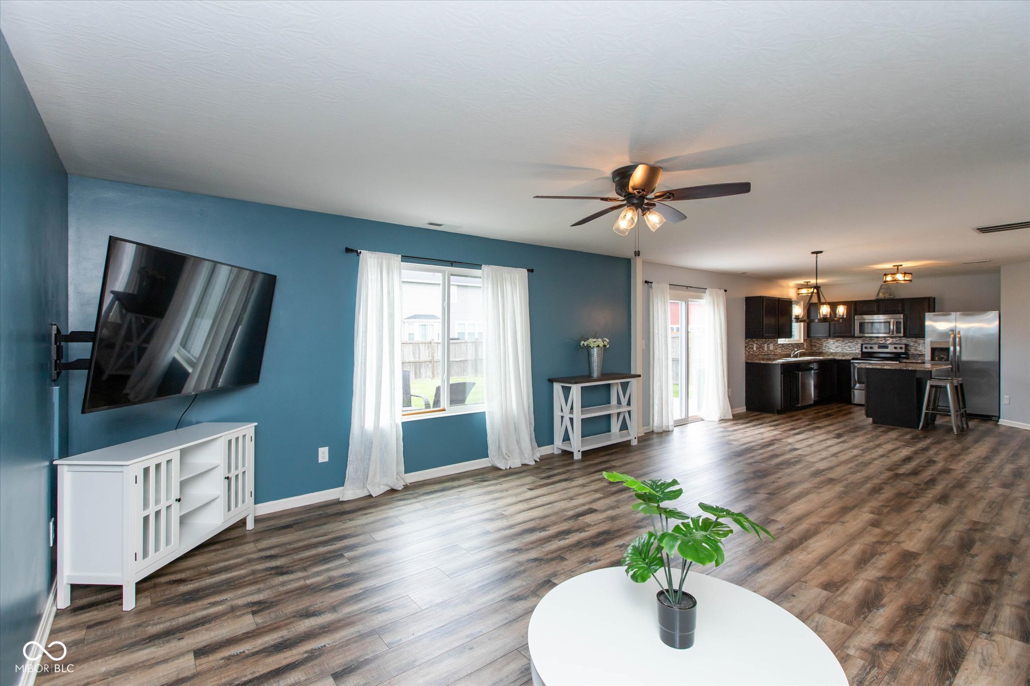 5588 W Woodhaven Drive