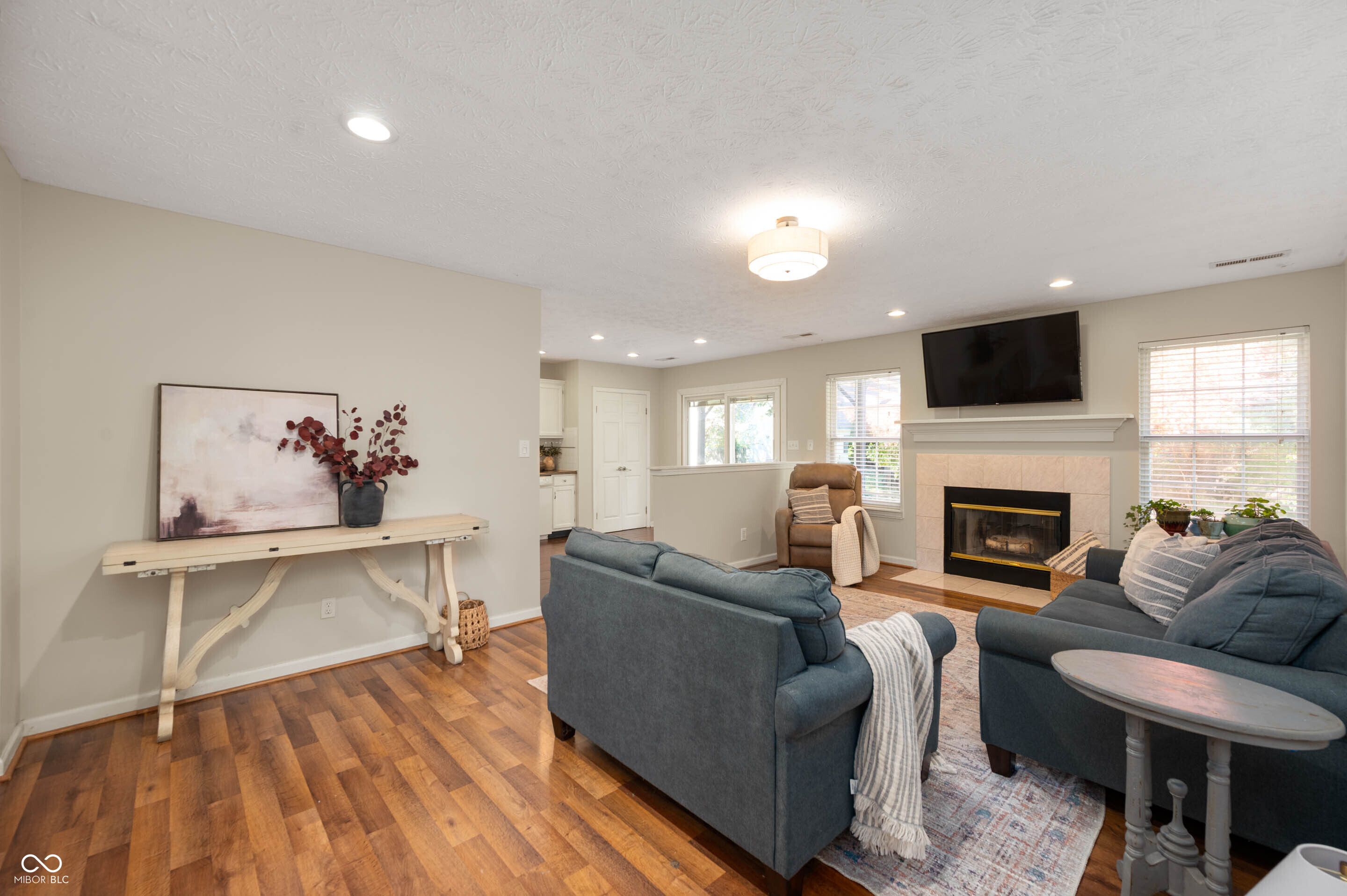 19506 Creekview Drive