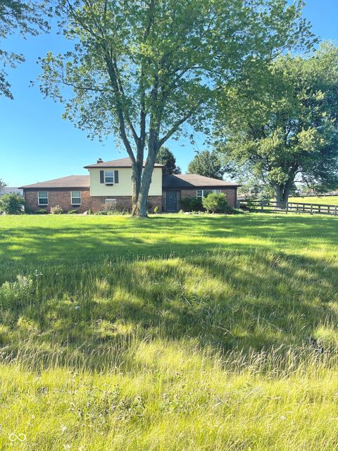 6864 Albert South White Drive Whitestown IN 46075