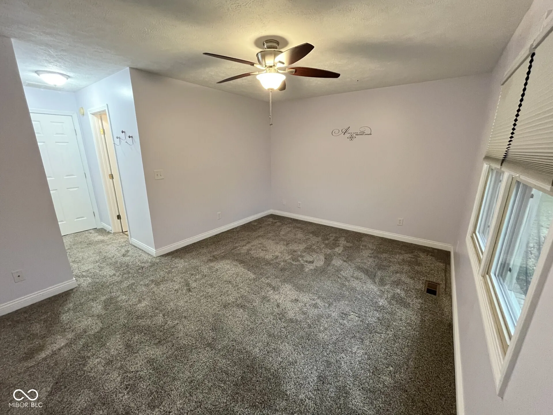 Seymour, Indiana 47274, United States, 3 Bedrooms Bedrooms, ,3 BathroomsBathrooms,Residential,Active,251040