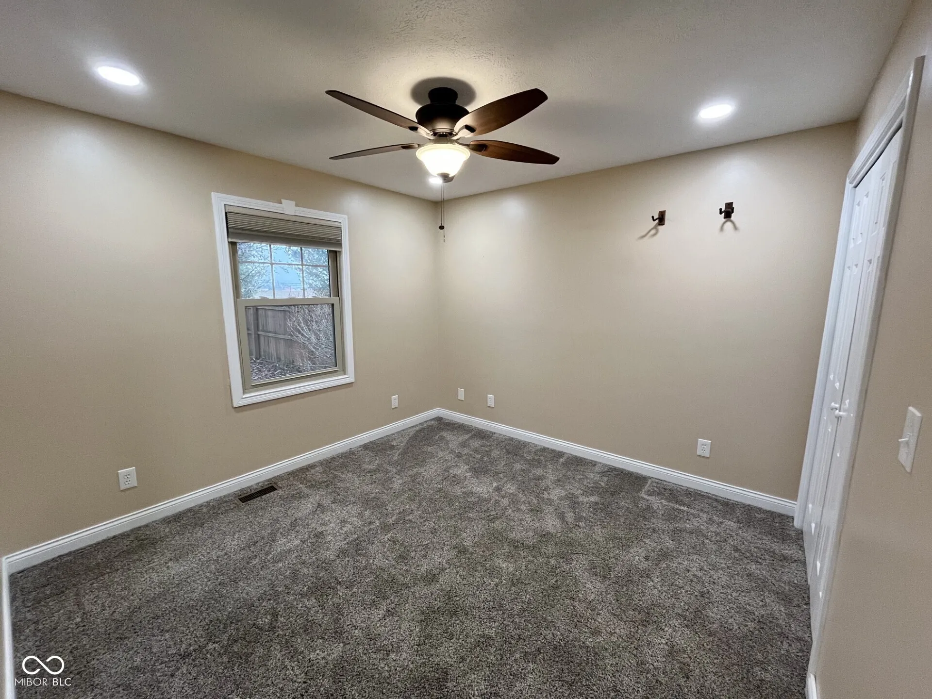 Seymour, Indiana 47274, United States, 3 Bedrooms Bedrooms, ,3 BathroomsBathrooms,Residential,Active,251040