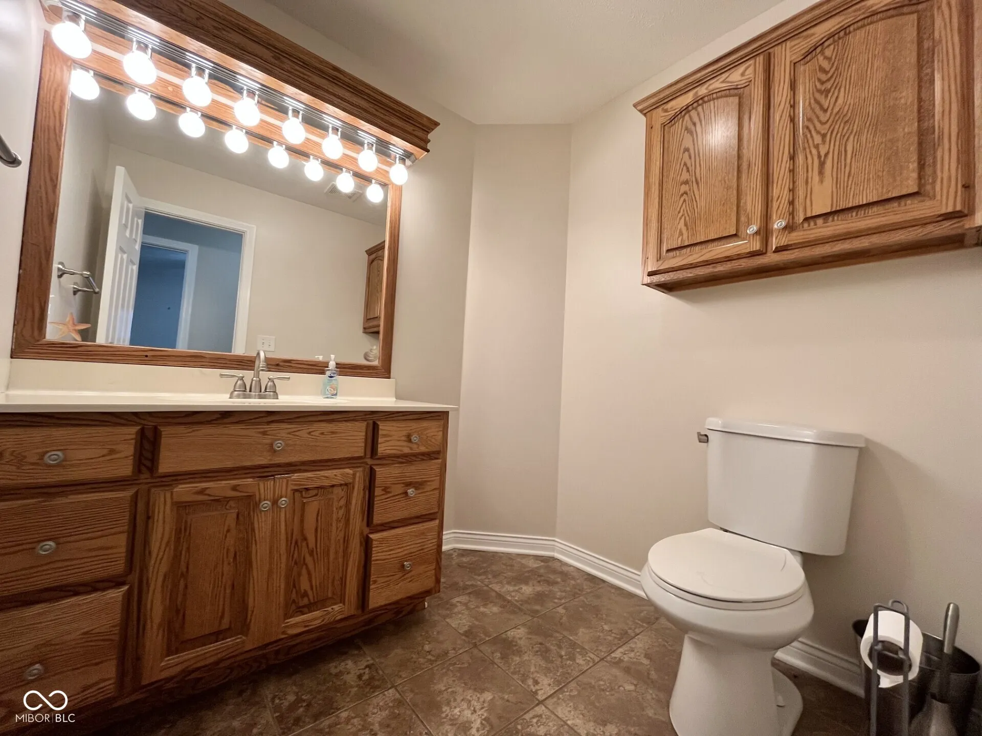 Seymour, Indiana 47274, United States, 3 Bedrooms Bedrooms, ,3 BathroomsBathrooms,Residential,Active,251040