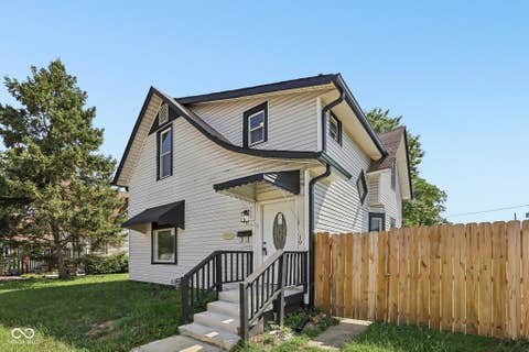 Photo of 19 N Ritter Avenue, Indianapolis, IN 46219 (MLS # 22118396)