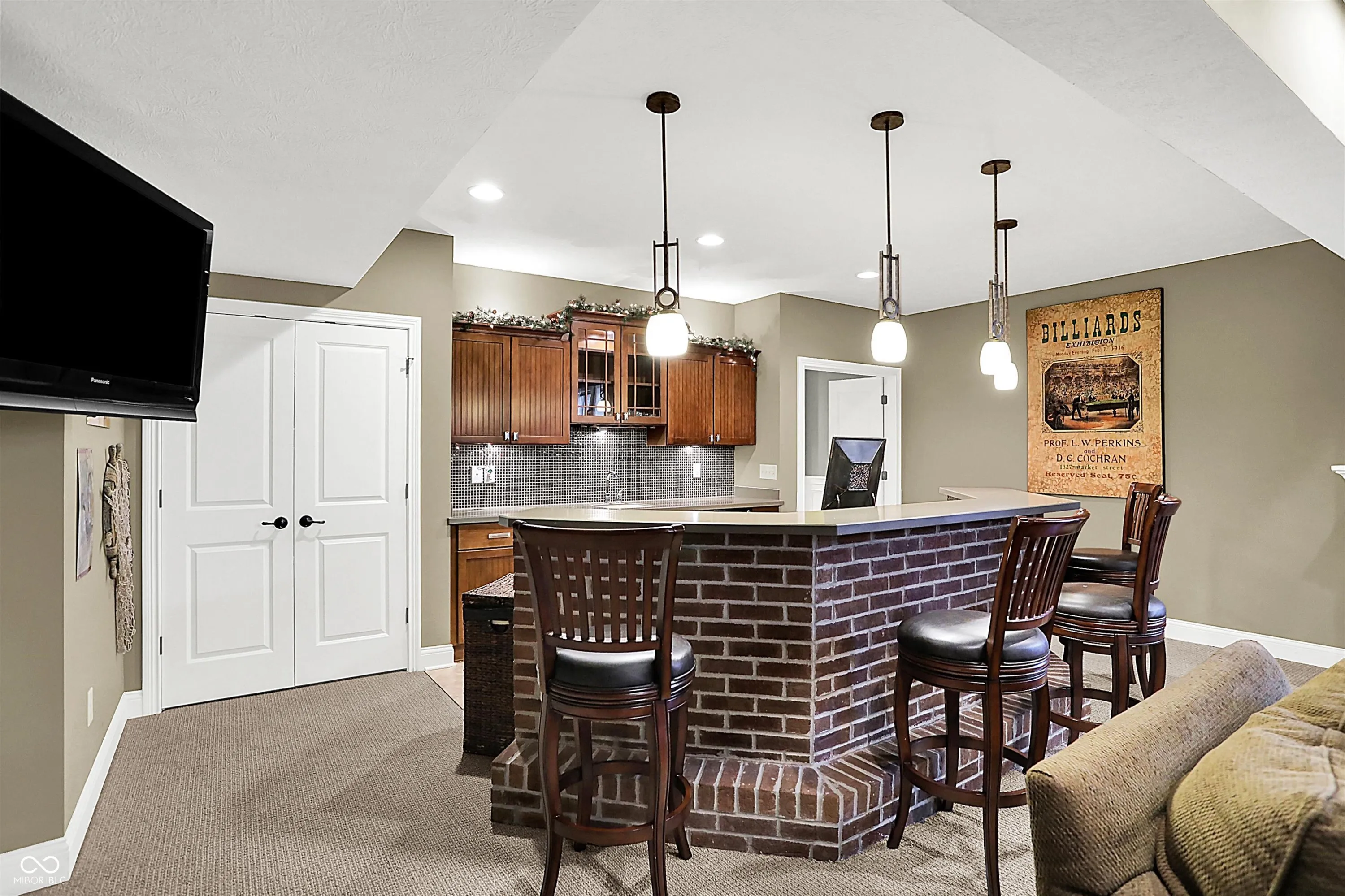 McCordsville, Indiana 46055, United States, 5 Bedrooms Bedrooms, ,4 BathroomsBathrooms,Residential,Pending,85859