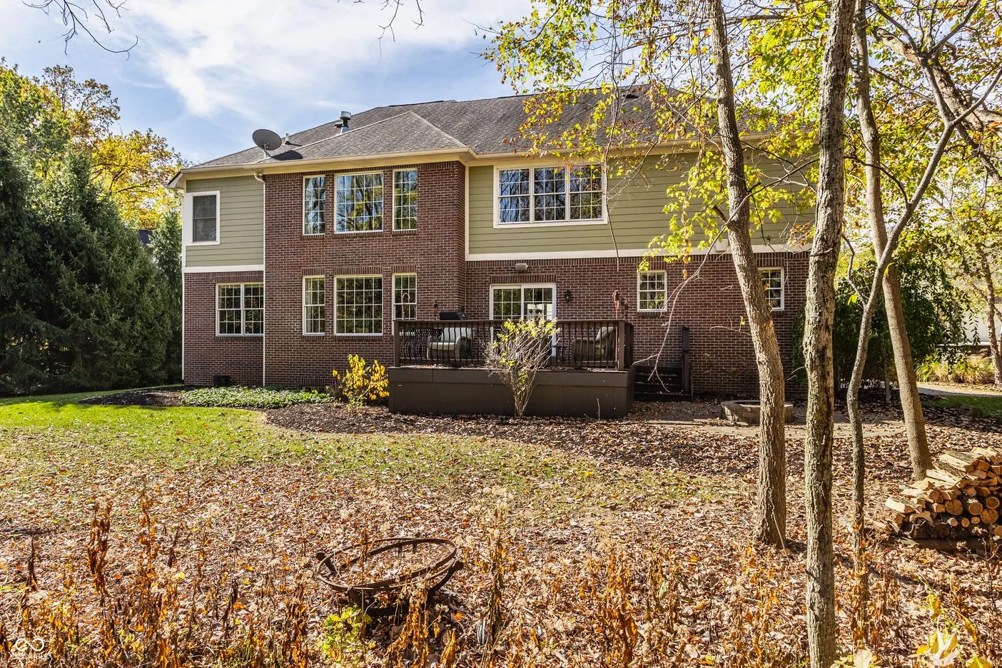 McCordsville, Indiana 46055, United States, 5 Bedrooms Bedrooms, ,4 BathroomsBathrooms,Residential,Pending,85859