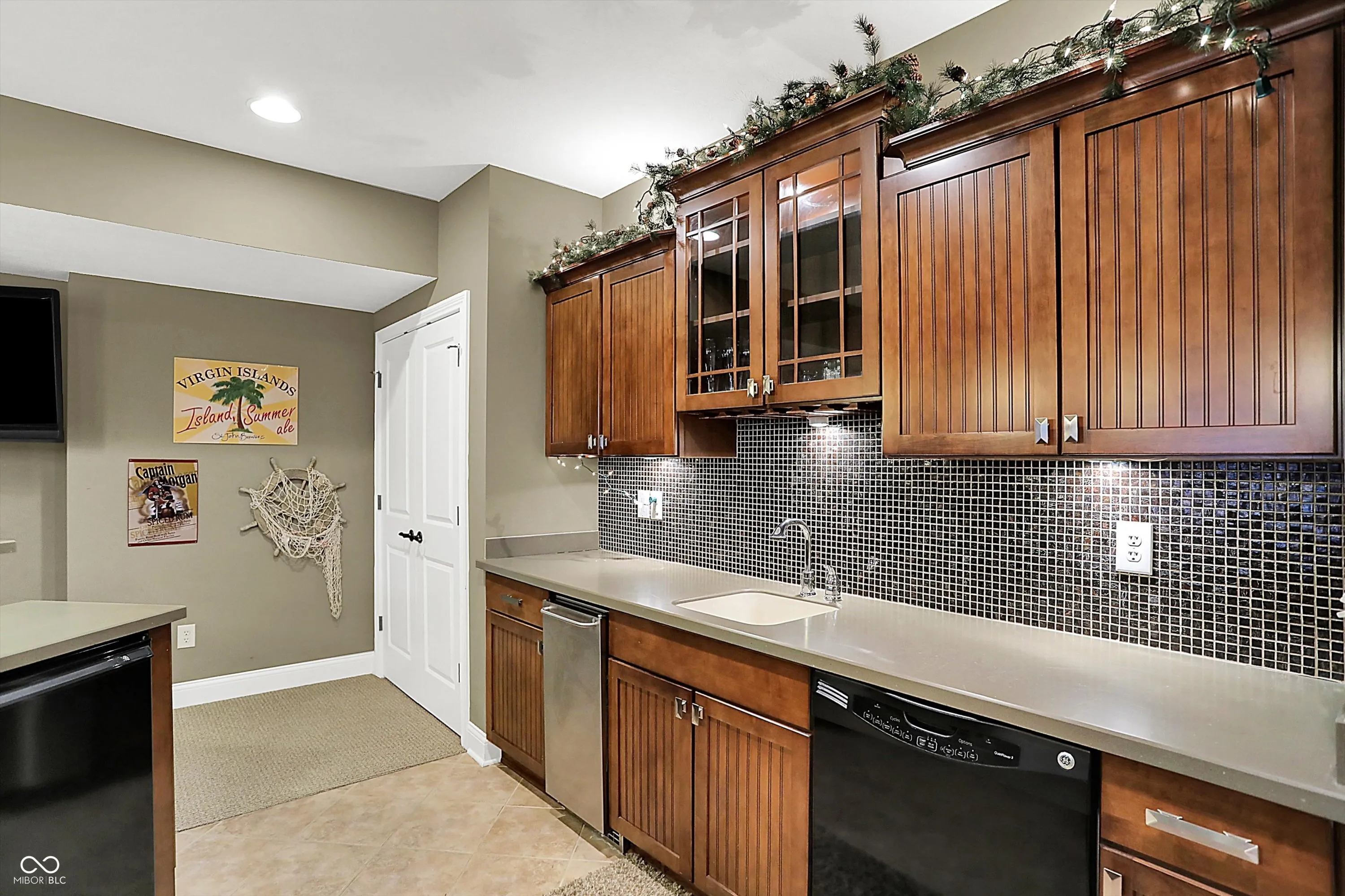 McCordsville, Indiana 46055, United States, 5 Bedrooms Bedrooms, ,4 BathroomsBathrooms,Residential,Pending,85859