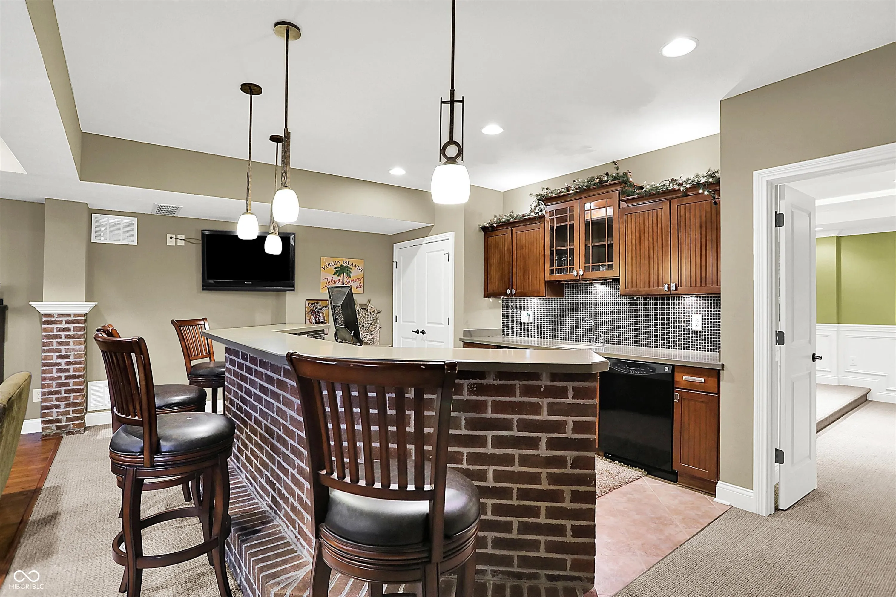 McCordsville, Indiana 46055, United States, 5 Bedrooms Bedrooms, ,4 BathroomsBathrooms,Residential,Pending,85859