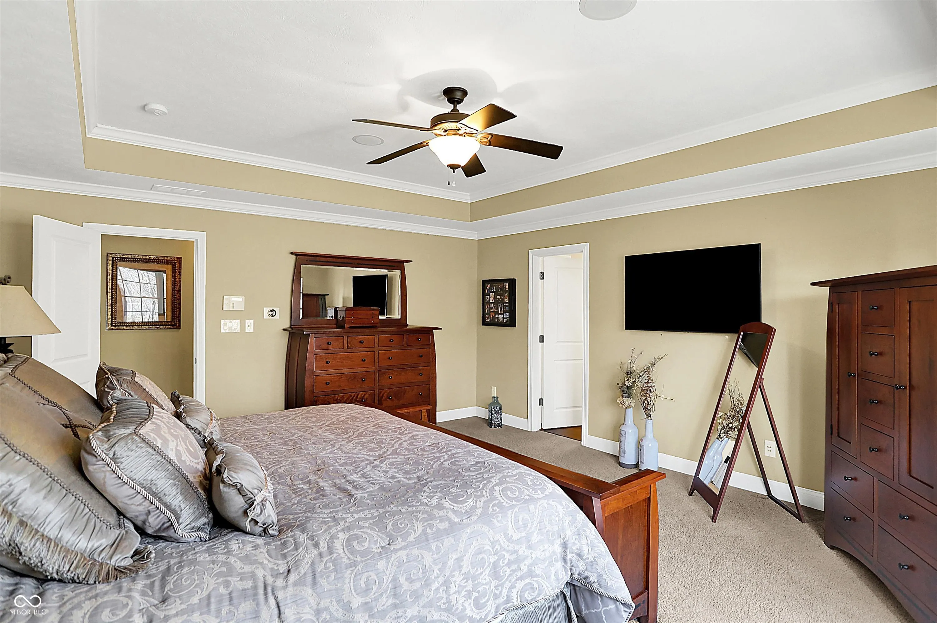 McCordsville, Indiana 46055, United States, 5 Bedrooms Bedrooms, ,4 BathroomsBathrooms,Residential,Pending,85859