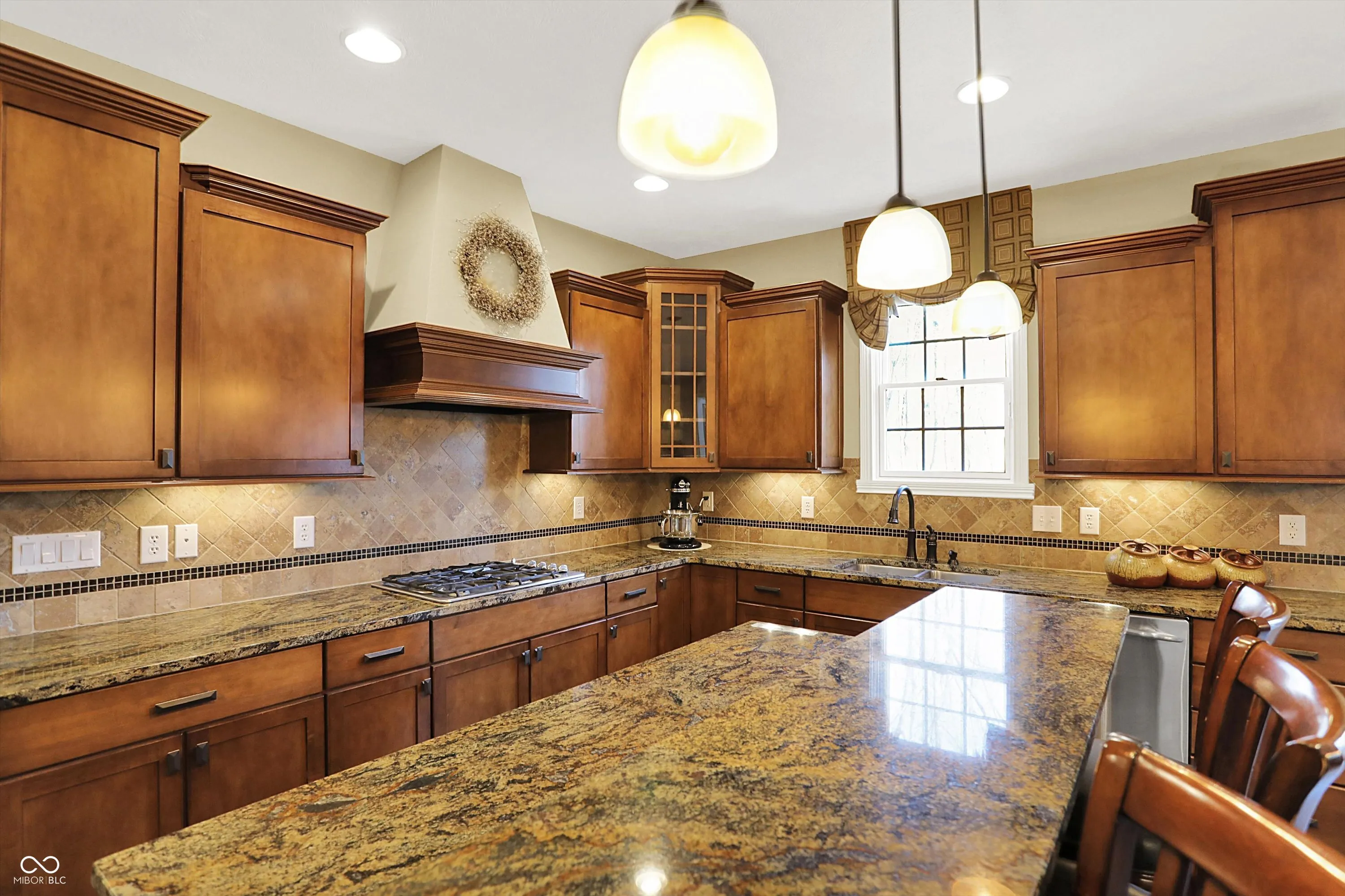 McCordsville, Indiana 46055, United States, 5 Bedrooms Bedrooms, ,4 BathroomsBathrooms,Residential,Pending,85859