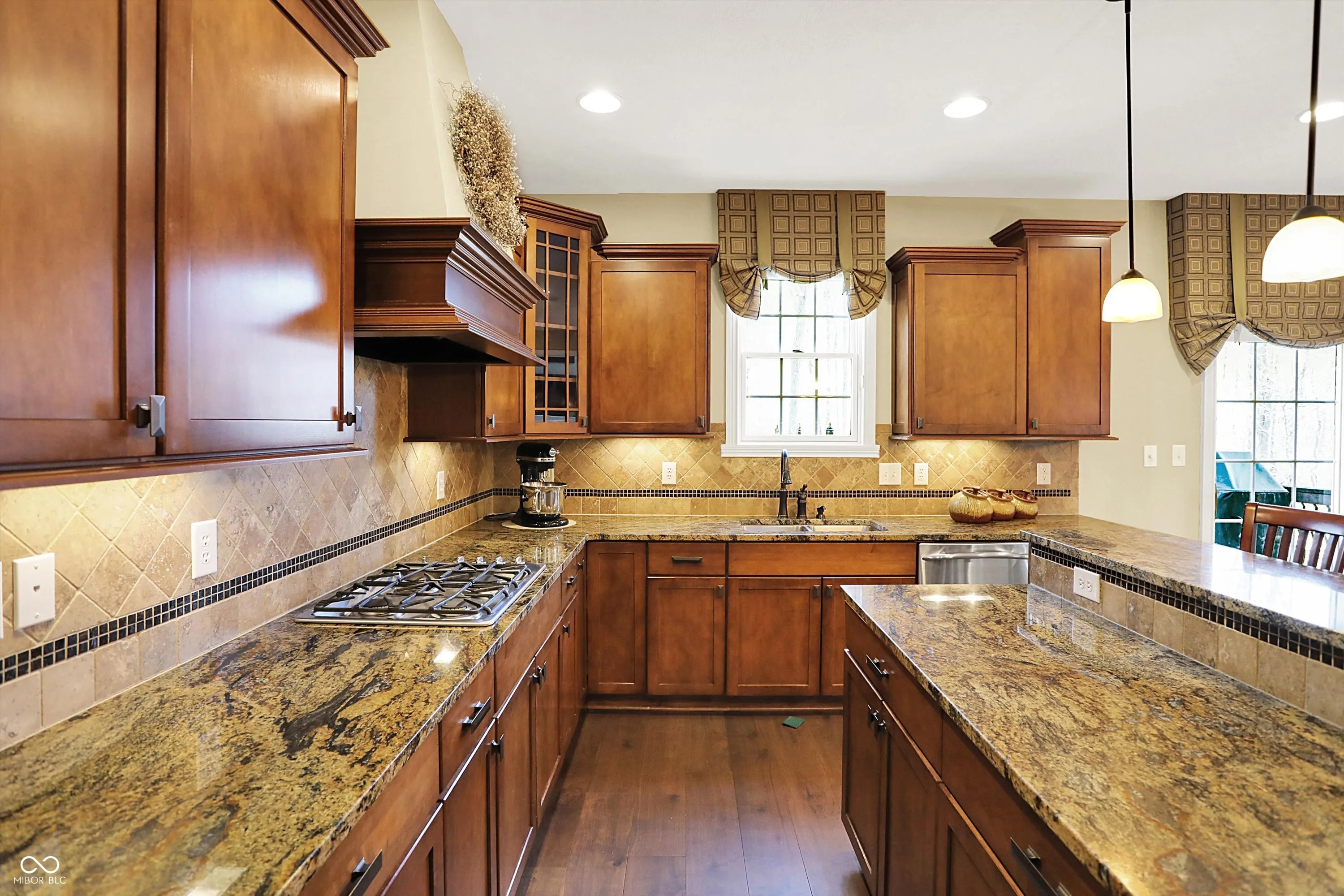 McCordsville, Indiana 46055, United States, 5 Bedrooms Bedrooms, ,4 BathroomsBathrooms,Residential,Pending,85859