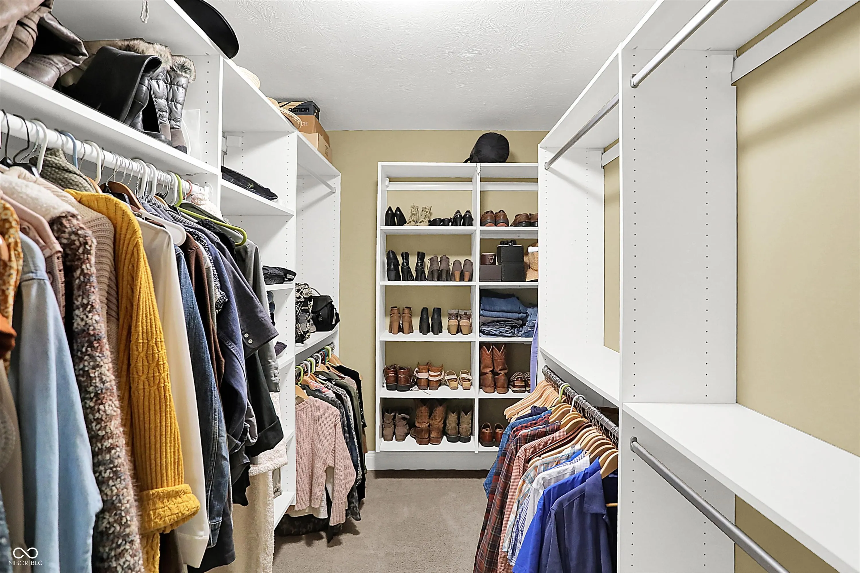 McCordsville, Indiana 46055, United States, 5 Bedrooms Bedrooms, ,4 BathroomsBathrooms,Residential,Pending,85859