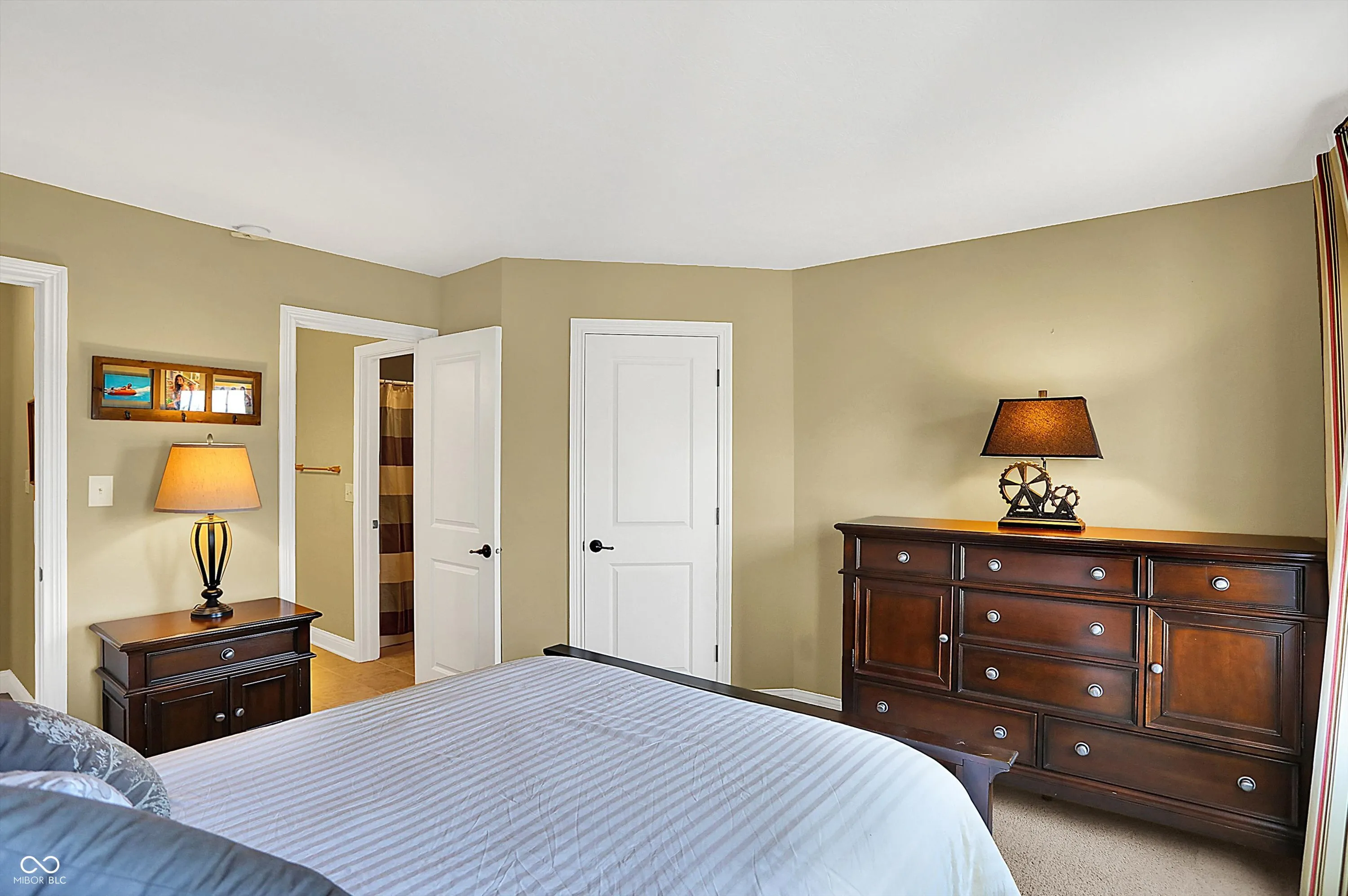 McCordsville, Indiana 46055, United States, 5 Bedrooms Bedrooms, ,4 BathroomsBathrooms,Residential,Pending,85859