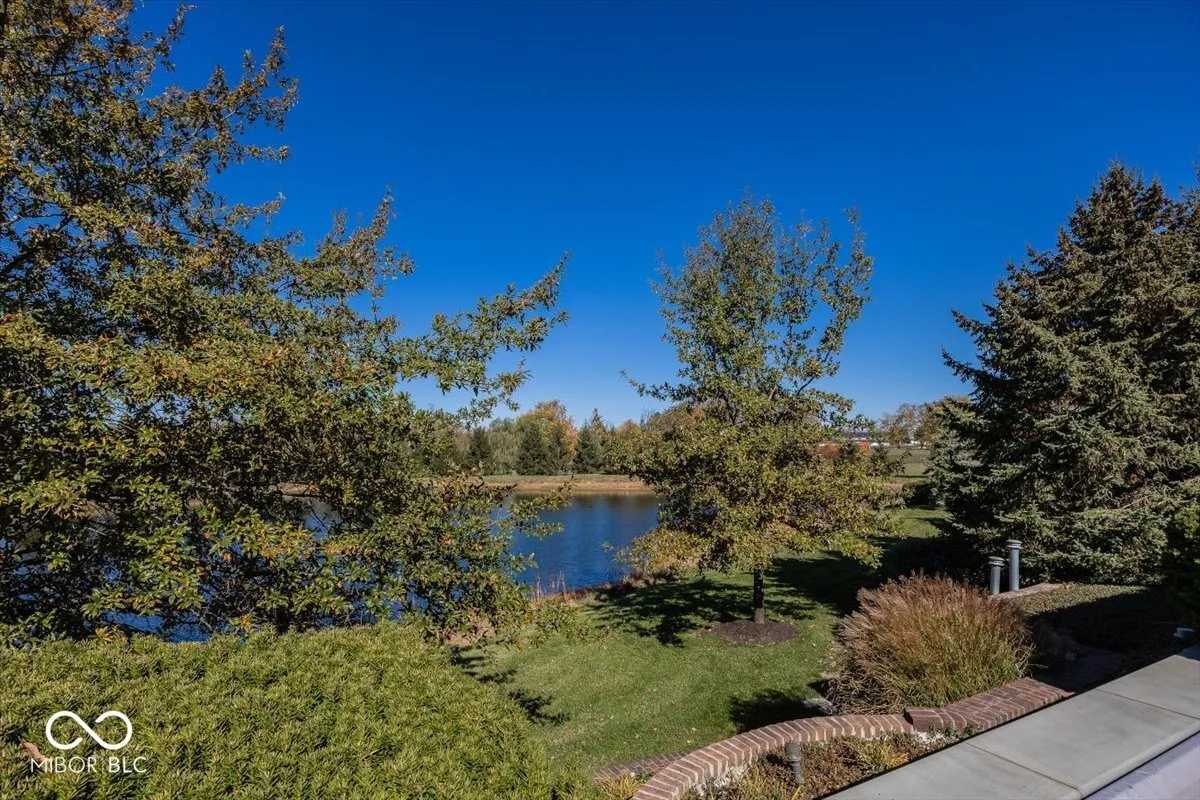 Greenfield, Indiana 46140, United States, 6 Bedrooms Bedrooms, ,8 BathroomsBathrooms,Residential,Pending,31822