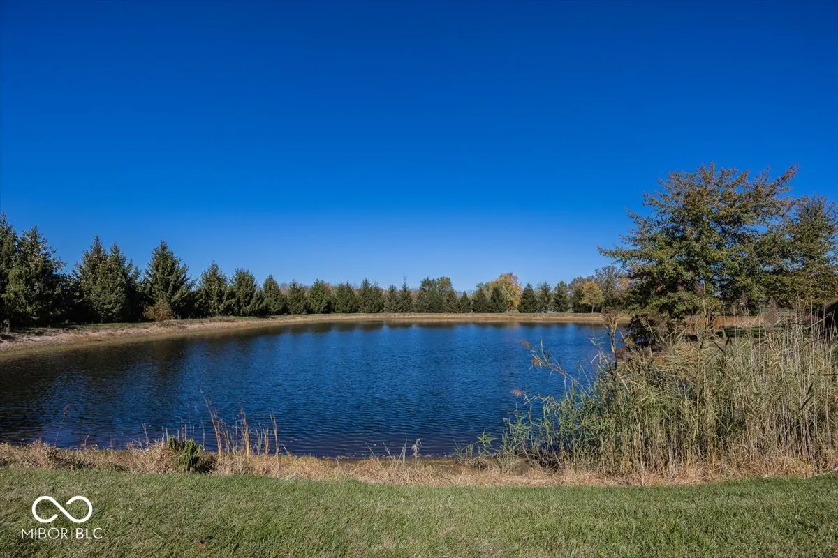 Greenfield, Indiana 46140, United States, 6 Bedrooms Bedrooms, ,8 BathroomsBathrooms,Residential,Pending,31822