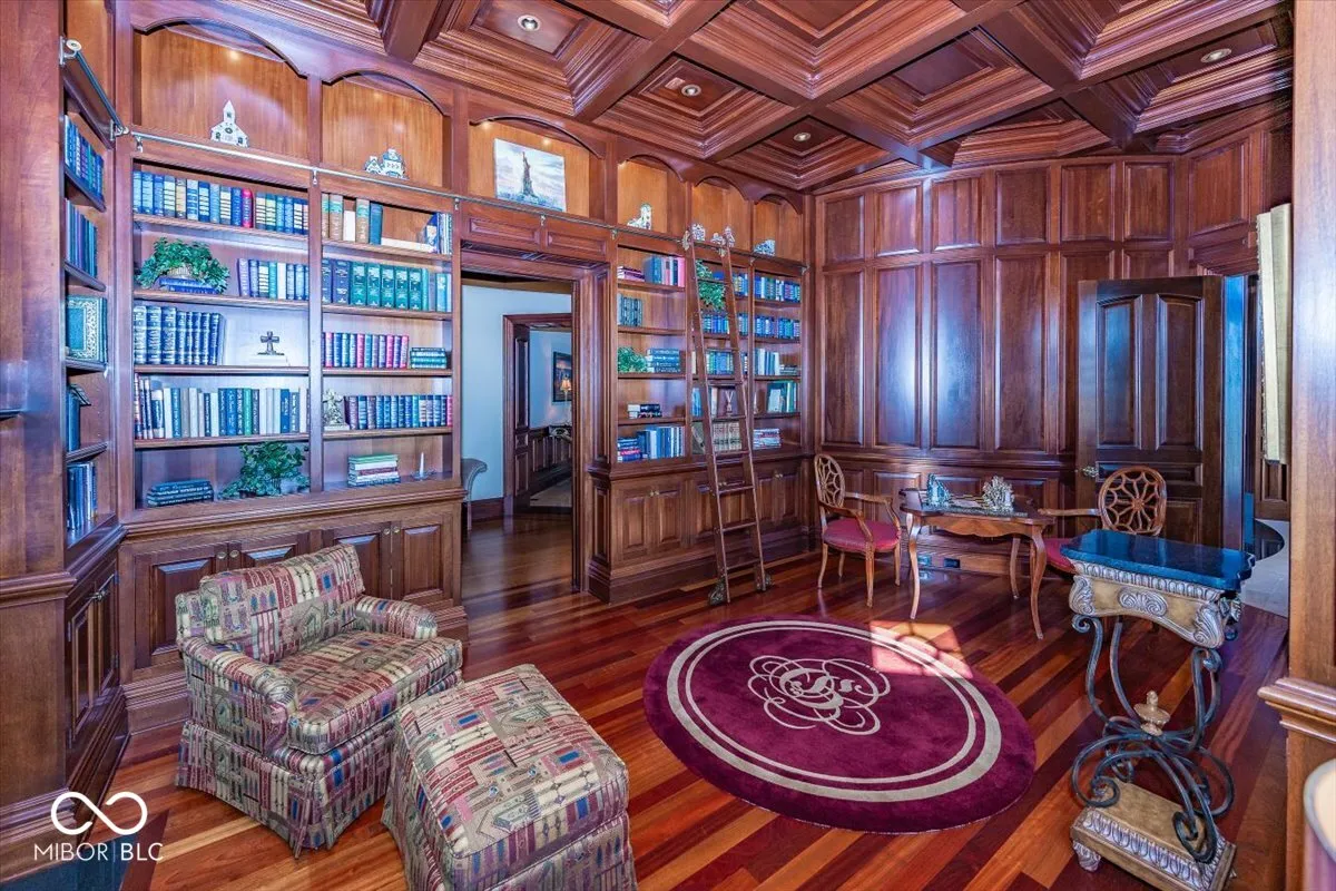 Greenfield, Indiana 46140, United States, 6 Bedrooms Bedrooms, ,8 BathroomsBathrooms,Residential,Pending,31822