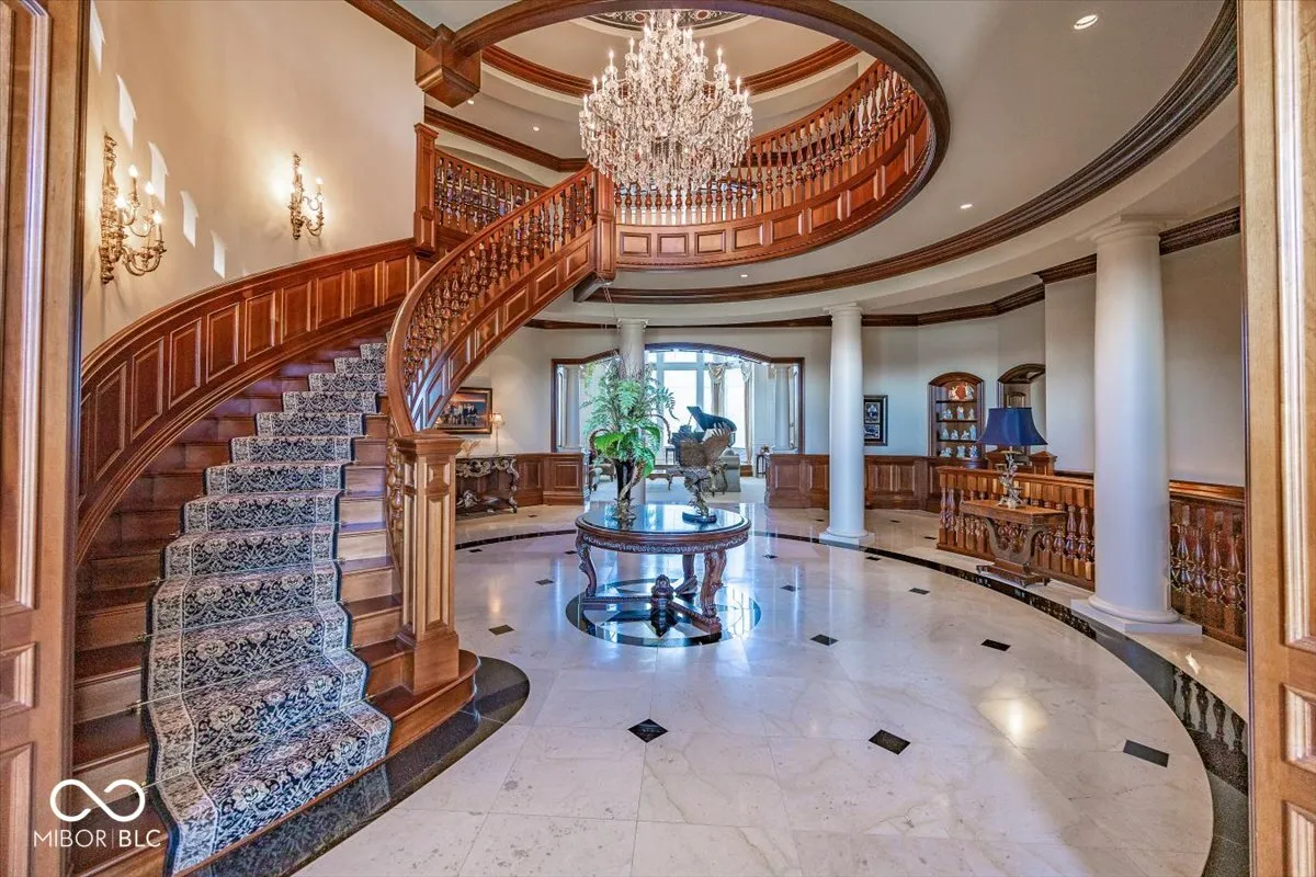 Greenfield, Indiana 46140, United States, 6 Bedrooms Bedrooms, ,8 BathroomsBathrooms,Residential,Pending,31822