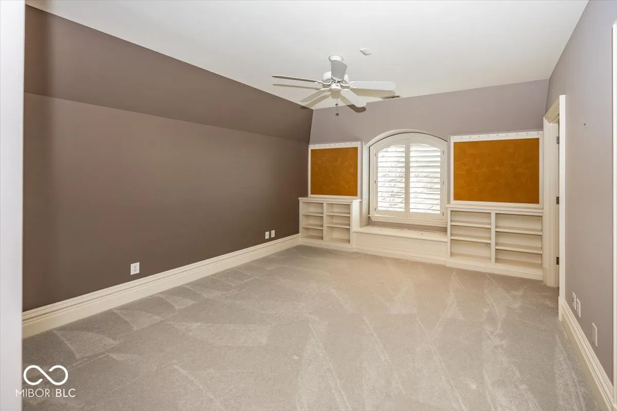 Greenfield, Indiana 46140, United States, 6 Bedrooms Bedrooms, ,8 BathroomsBathrooms,Residential,Pending,31822