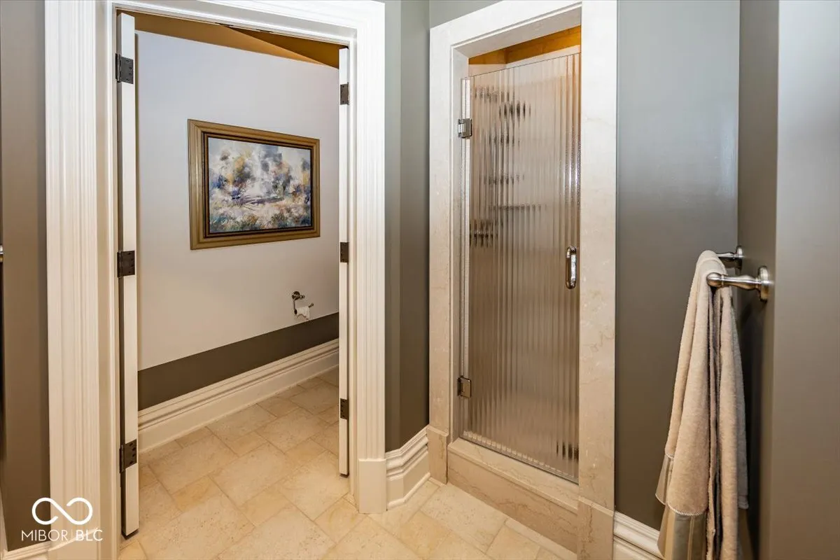 Greenfield, Indiana 46140, United States, 6 Bedrooms Bedrooms, ,8 BathroomsBathrooms,Residential,Pending,31822